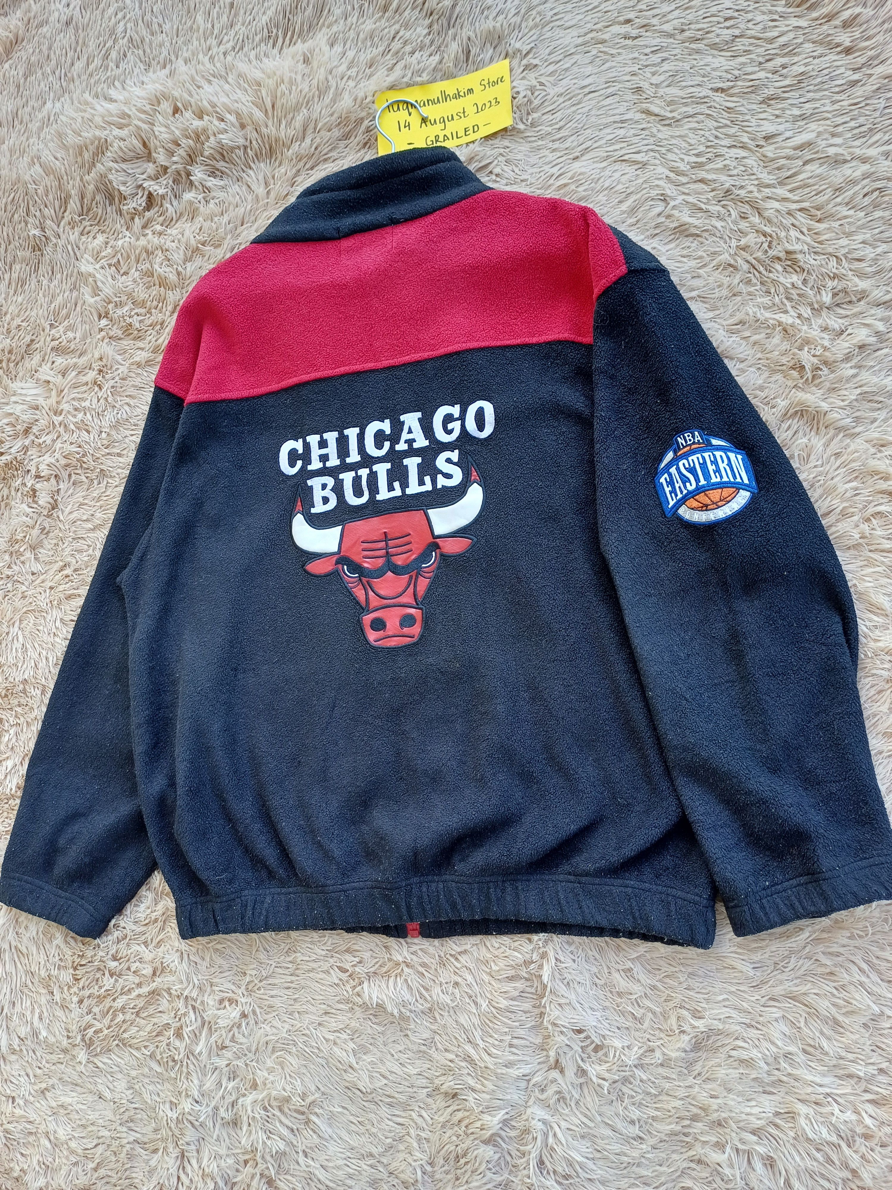 NBA Vintage Chicago Bulls NBA Sweater Size US L / EU 52-54 / 3 - 3 Thumbnail