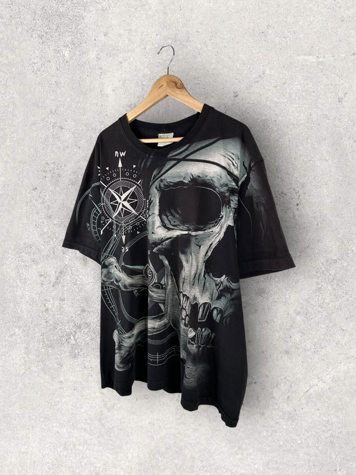 Band Tees Vintage 2000s Skulls Tee Oversized Size US XL / EU 56 / 4 - 2 Thumbnail