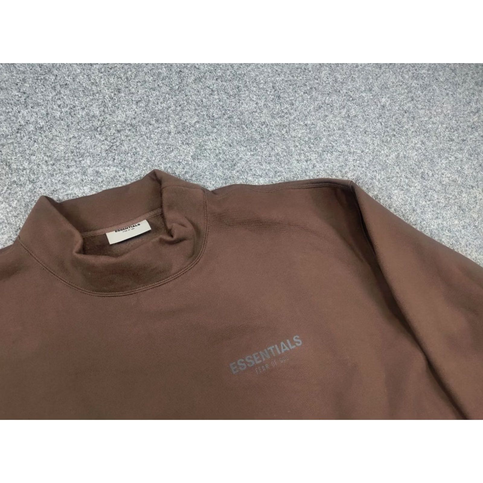 Fear of God Fear of God Essentials Mock Neck Sweatshirt Main Brown XL Men Oversized Pullover Size US XL / EU 56 / 4 - 5 Thumbnail