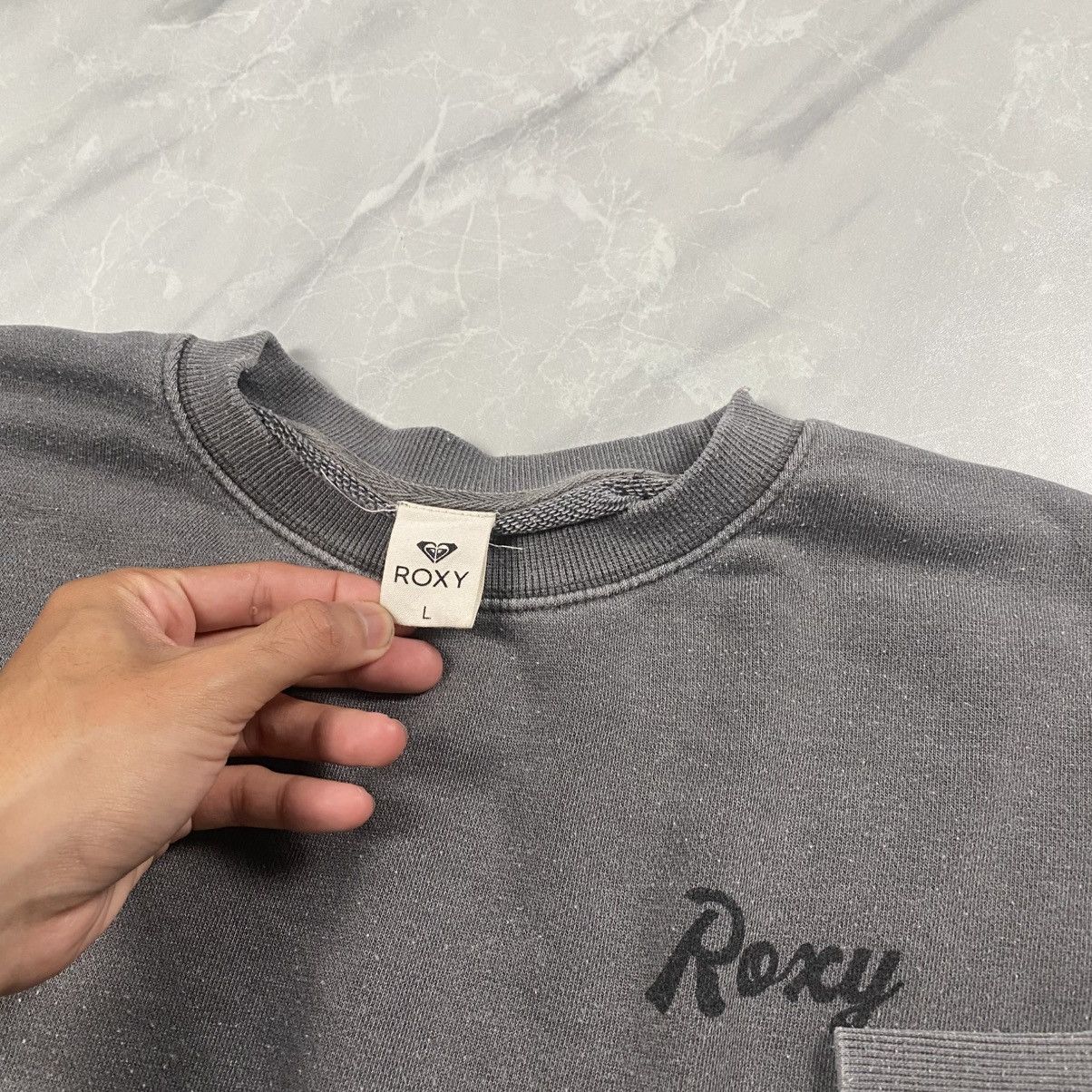 Quiksilver Vintage y2k Roxy Quiksilver Washed Grey Crewneck Size US L / EU 52-54 / 3 - 6 Thumbnail