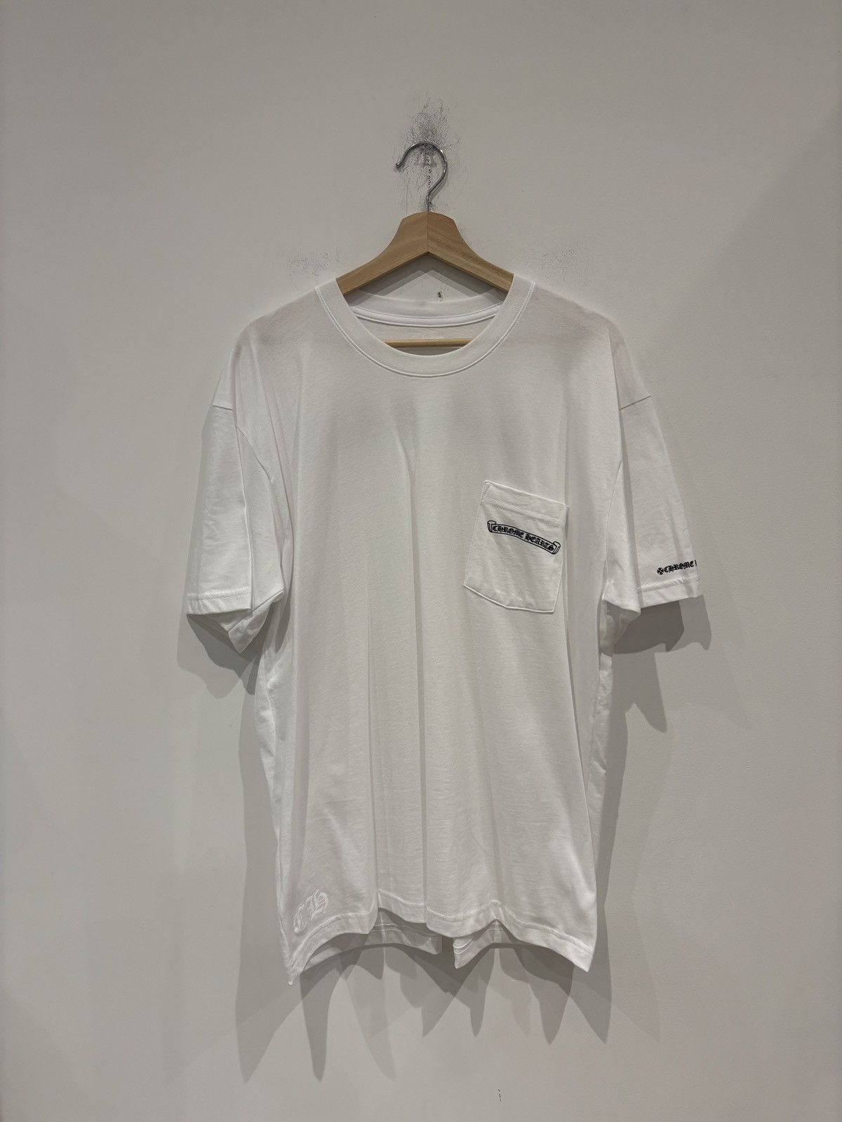 Chrome Hearts Chrome Hearts Scroll Logo Shirt White Size: XL Size US XL / EU 56 / 4 - 1 Thumbnail