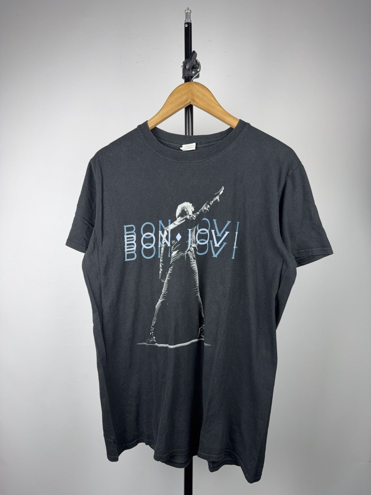 Bon Jovi Bon Jovi “This House Is Not For Sale” 2019 Tour T-Shirt Size US L / EU 52-54 / 3 - 1 Thumbnail