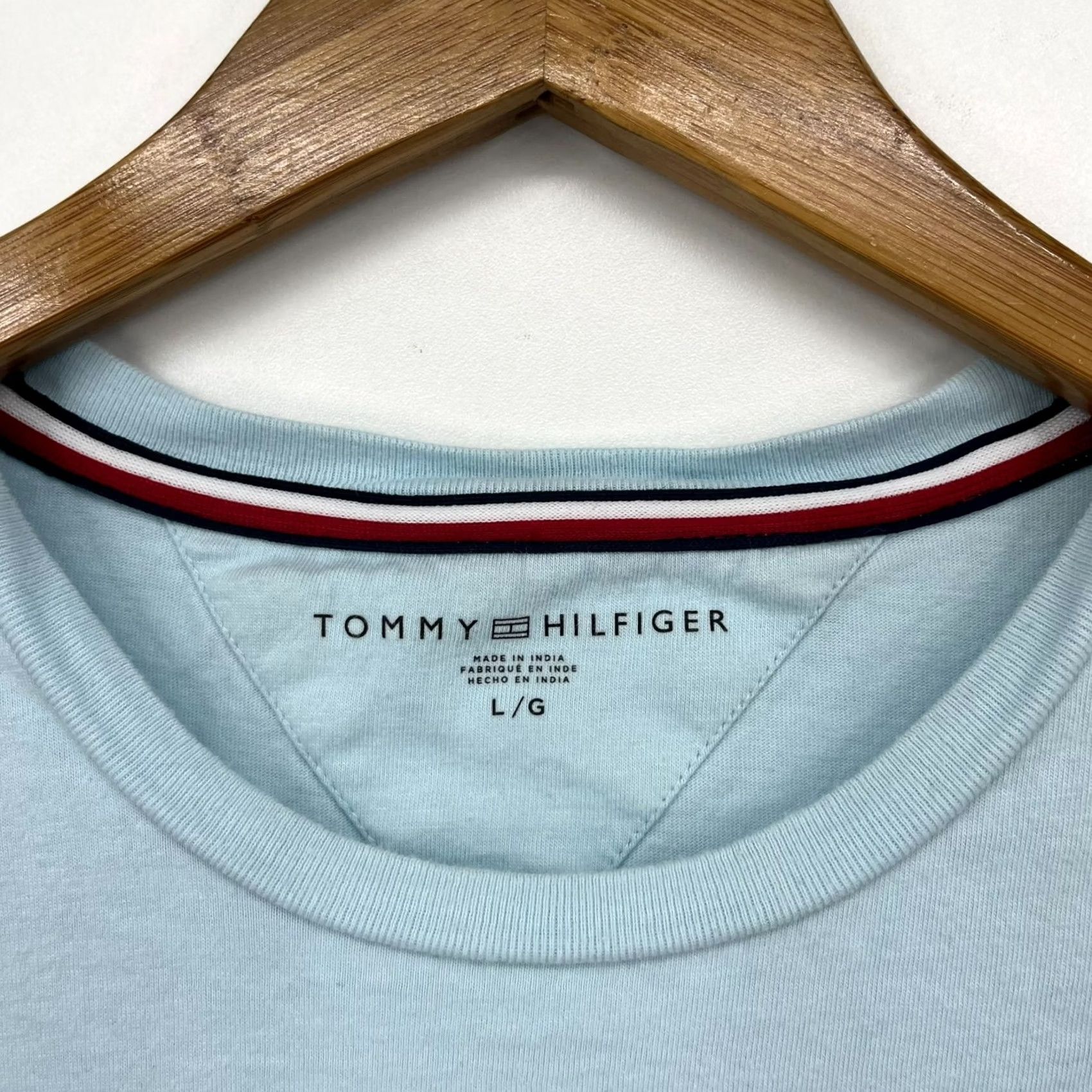 Tommy Hilfiger Tommy Hilfiger T-Shirt Men's Size L Light Blue Flag Logo Pocket Short Sleeve Size US L / EU 52-54 / 3 - 7 Thumbnail
