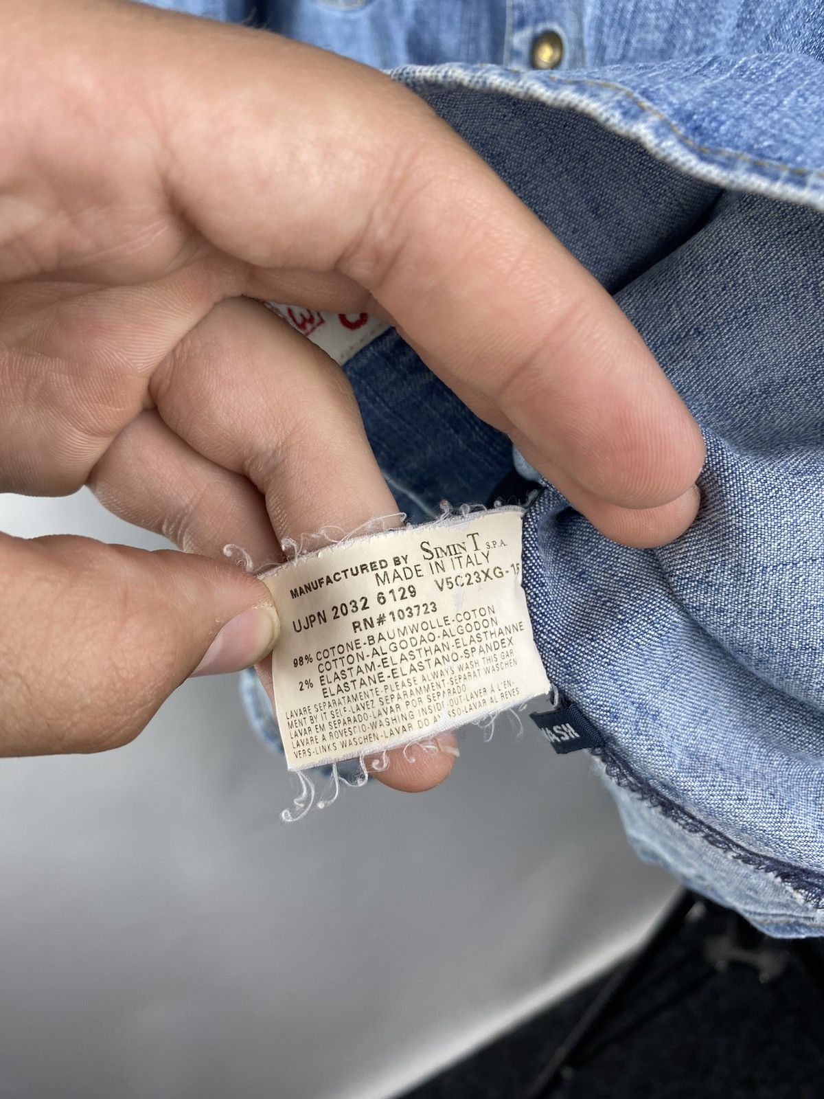 Designer × Giorgio Armani × Vintage 90s Giorgio Armani Jeans Blue Denim Indigo Rare Pocket Shirt Size L / US 10 / IT 46 - 7 Thumbnail