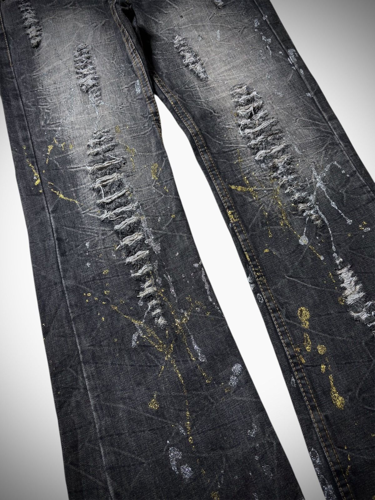 Japanese Brand 2000’s K.U.I - Japanese Archive’s Splash Ripped Flared Jeans Size US 30 / EU 46 - 4 Thumbnail