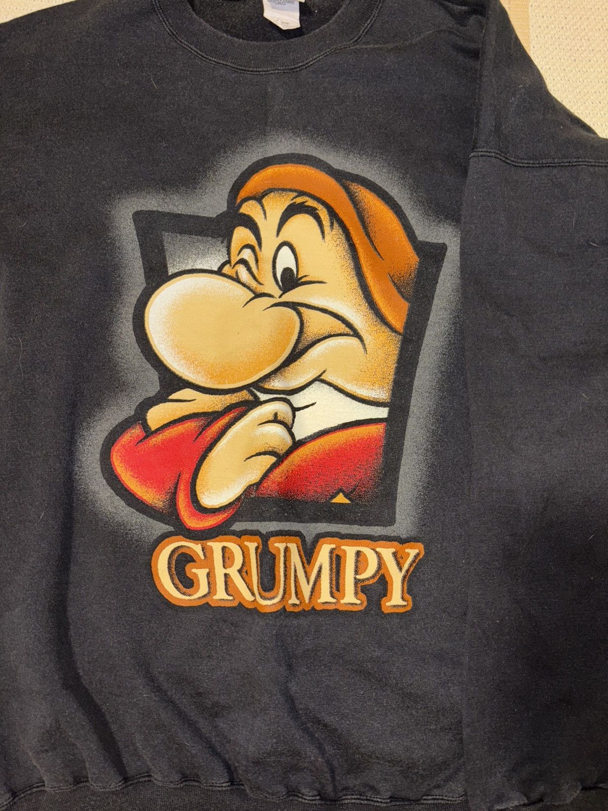 Disney Vintage Disney Grumpy Snow White Sweatshirt spray paint Size US XL / EU 56 / 4 - 1 Thumbnail