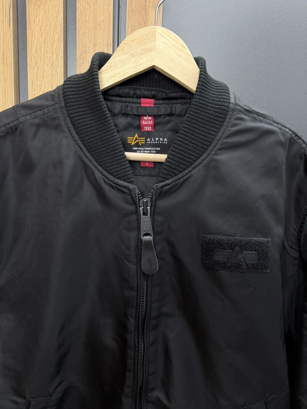 Alpha Industries Alpha Industries Black Bomber Jacket Men’s Size L Size US L / EU 52-54 / 3 - 2 Thumbnail