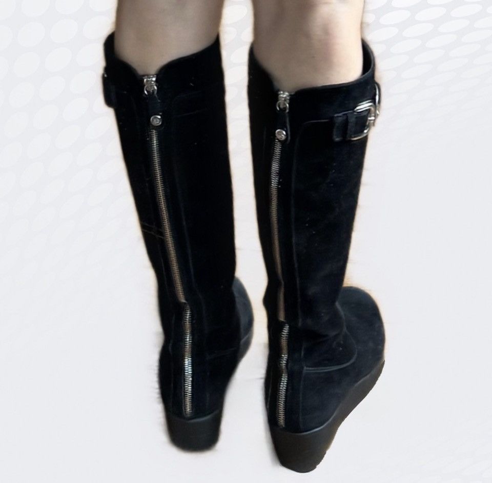 Stuart Weitzman Stuart Weitzman Zip Suede Knee-high Black Wedge Boots Size US 8 / IT 38 - 2 Thumbnail