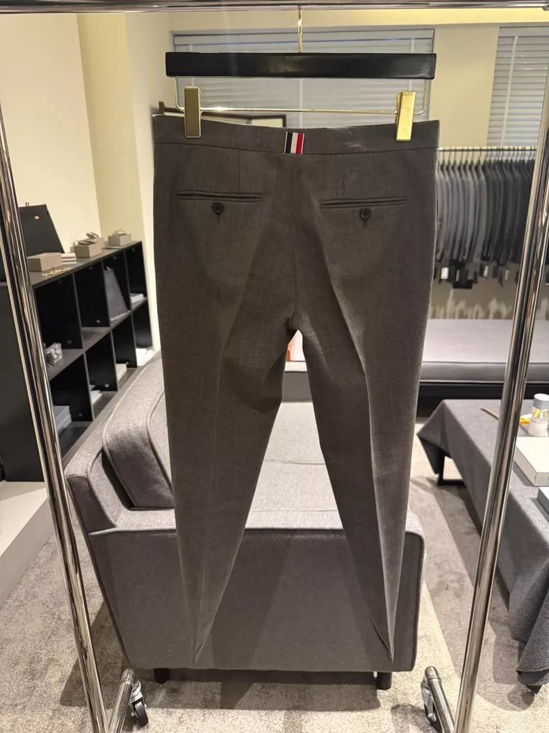 Thom Browne Thom Browne Women's suit trousers 2505-Nextarrow Size 26" / US 2 / IT 38 - 2 Thumbnail