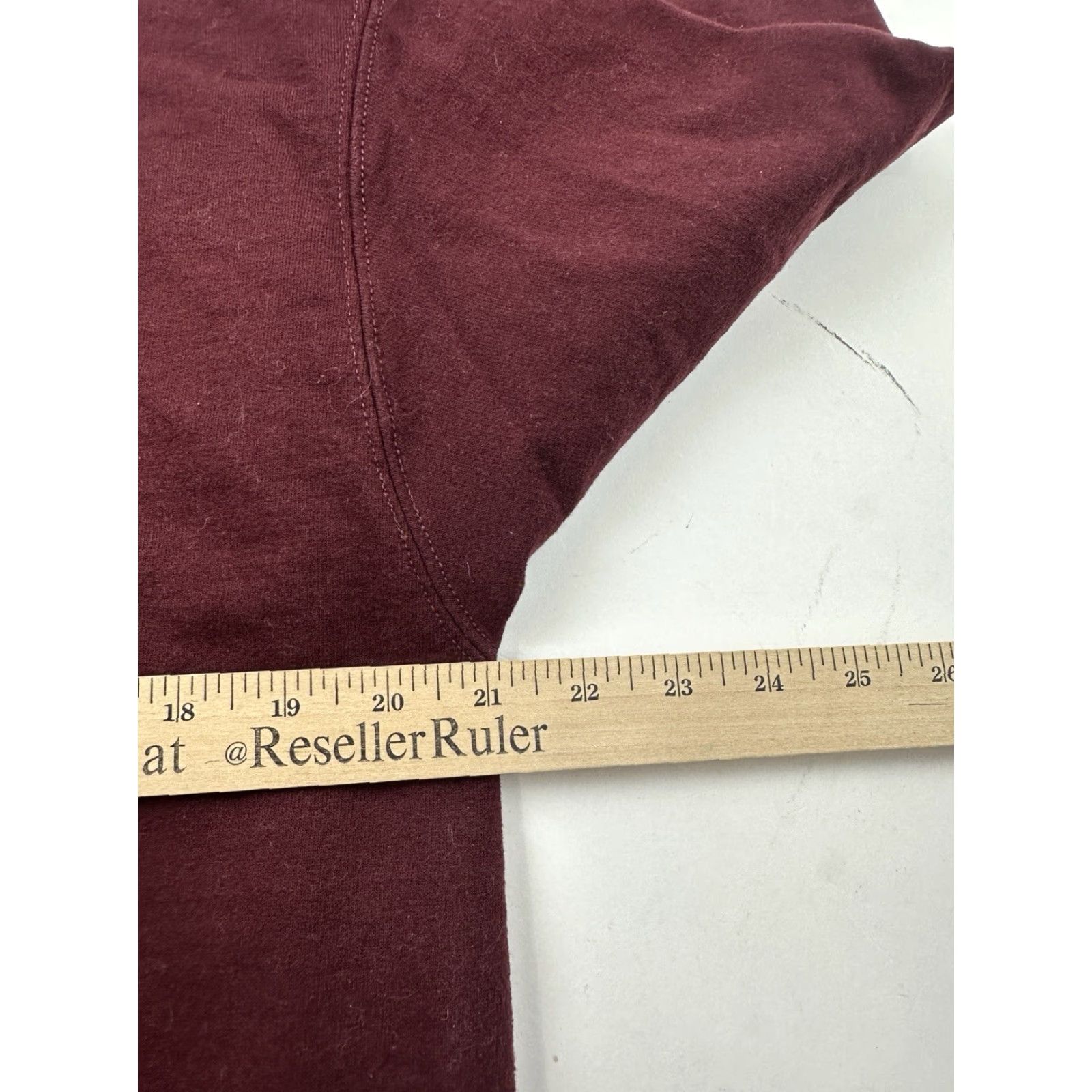 Champion Champion Sweatshirt Mens Small Red Burgundy Pullover Crew Neck Spellout Size US M / EU 48-50 / 2 - 7 Thumbnail