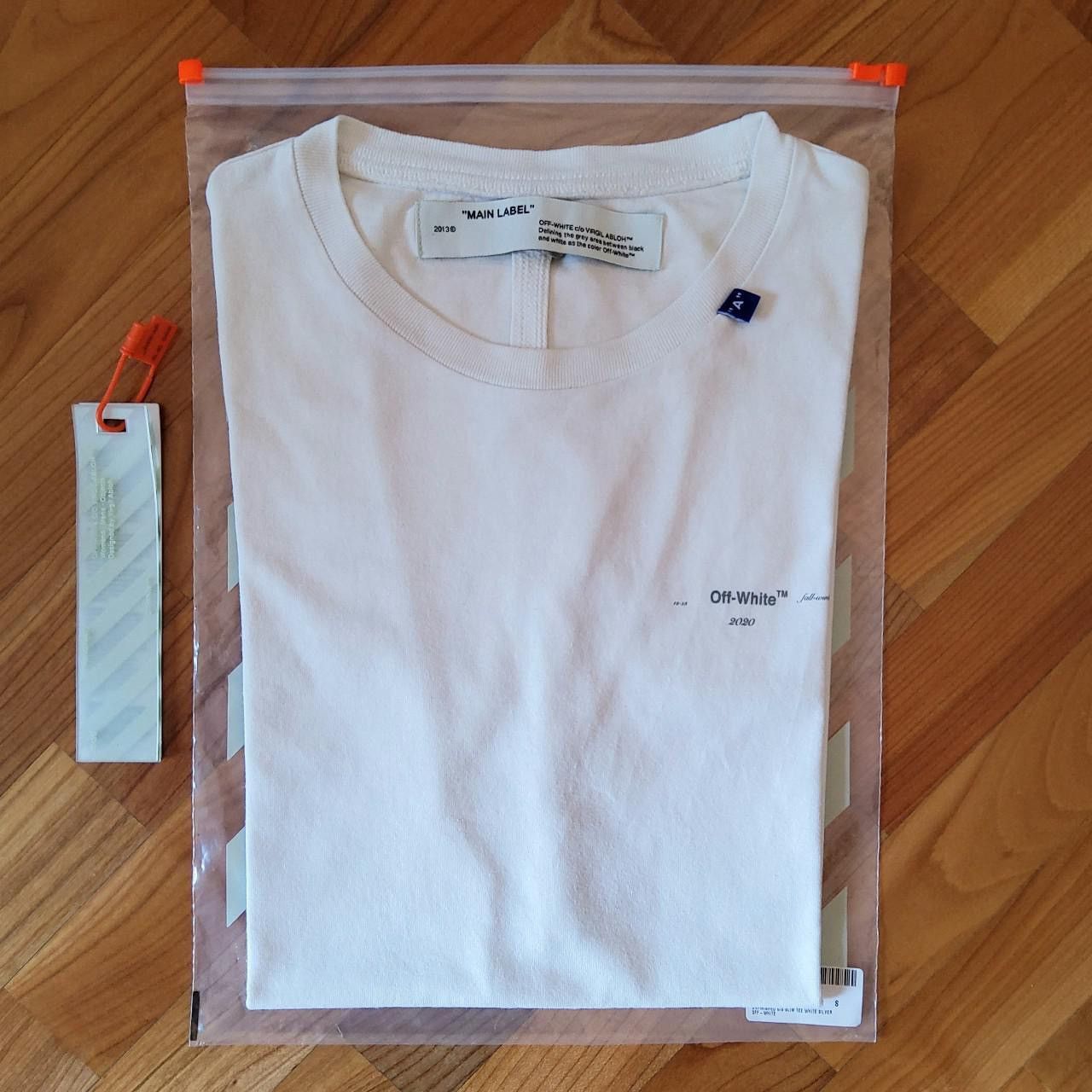 Off-White 