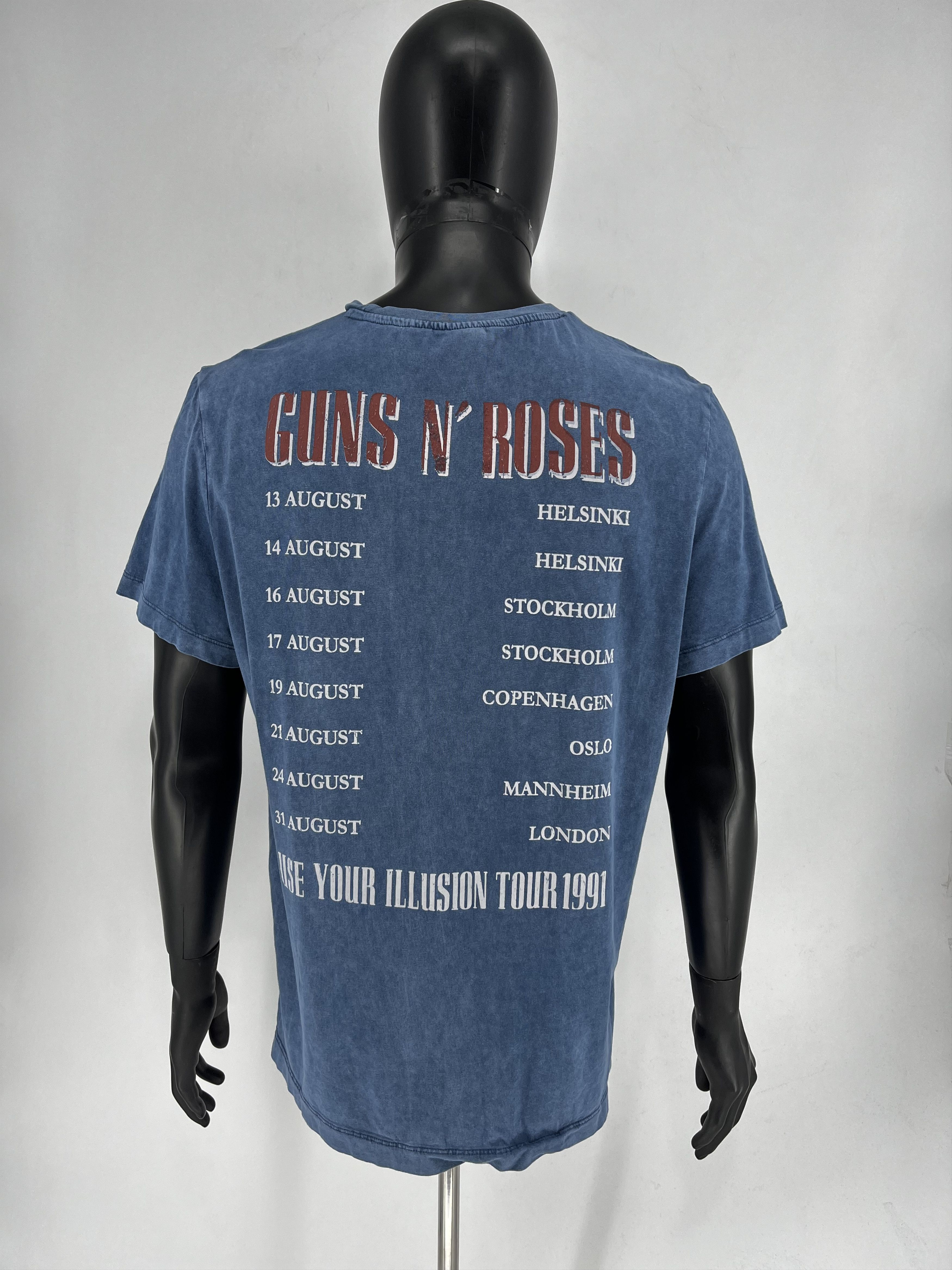 Band Tees × Vintage Guns N Roses Use Your Illusion Band Vintage Tshirts Size L Size US L / EU 52-54 / 3 - 9 Thumbnail