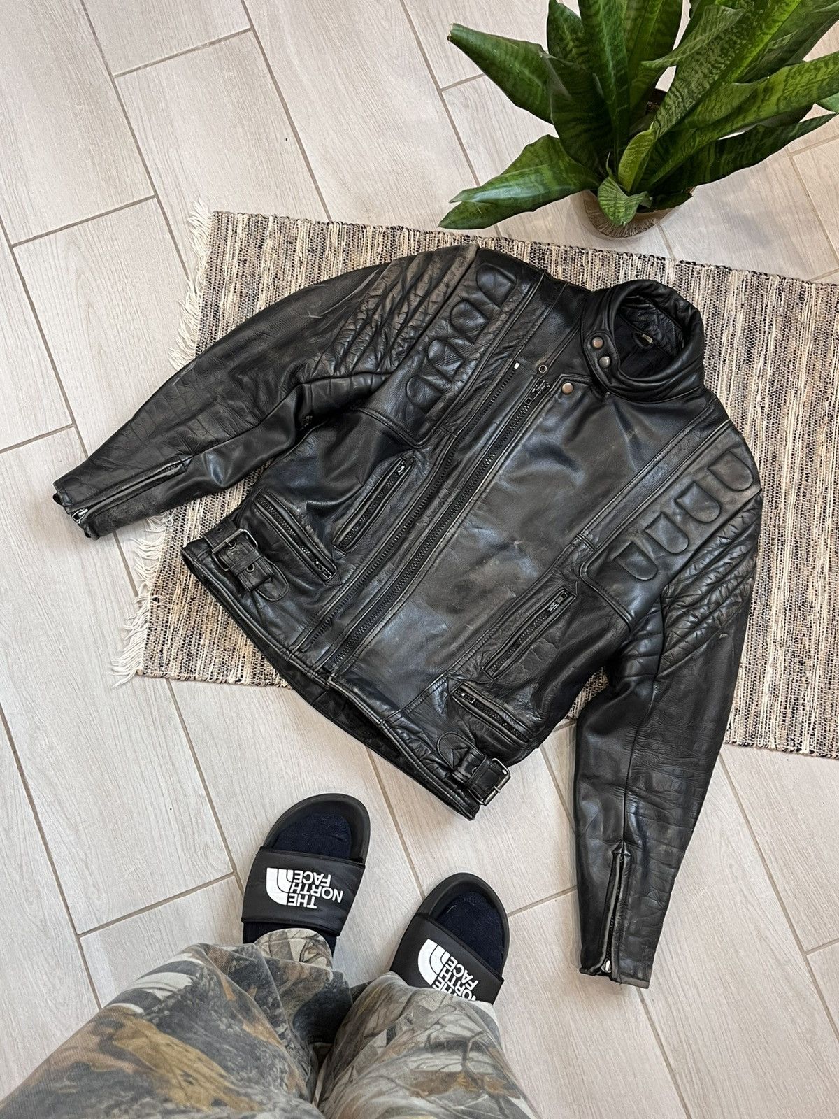 Vintage Vintage MOTO Leather Jacket Racing Motorcycle Biker faded Size US M / EU 48-50 / 2 - 1 Thumbnail