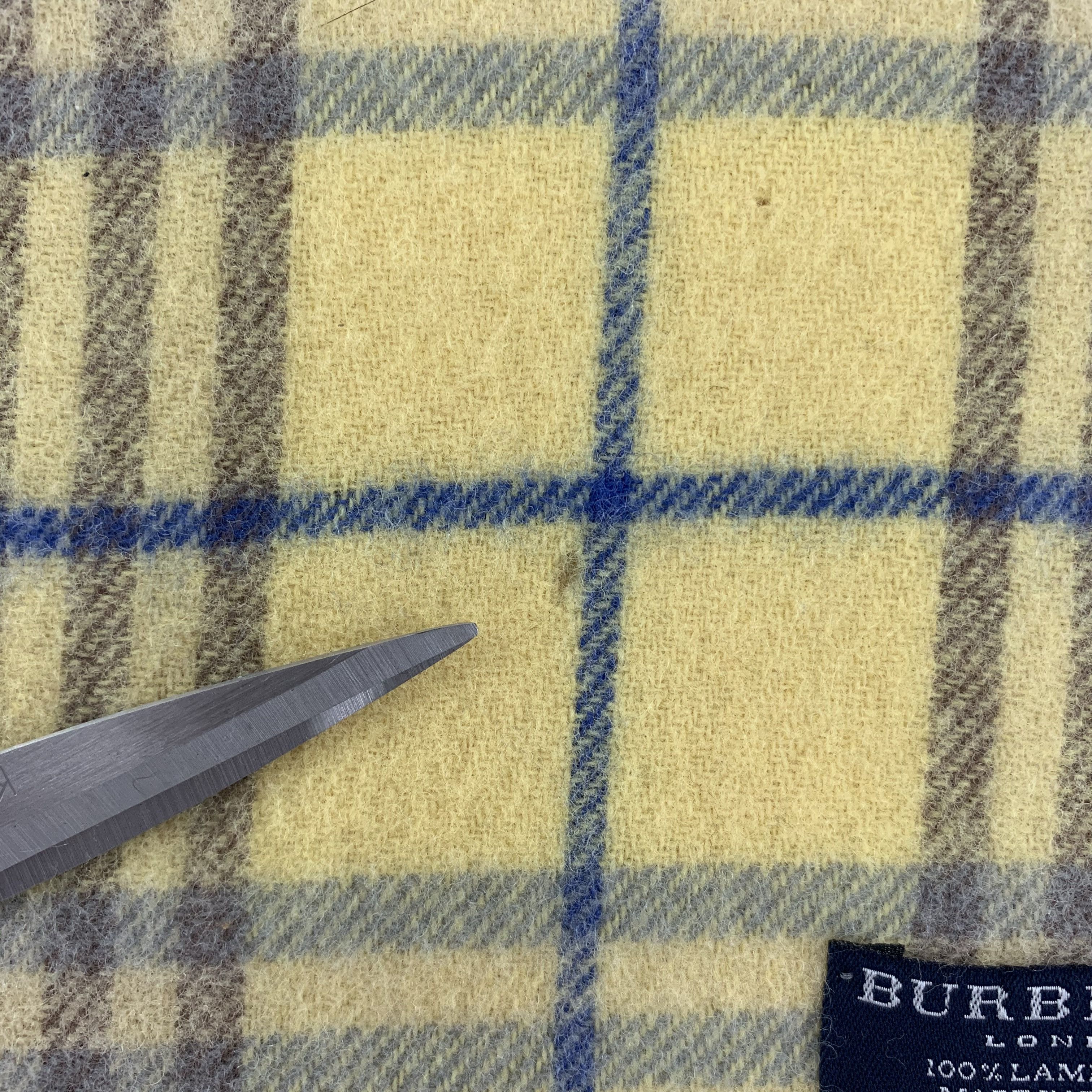Burberry Burberry Scarf Wool Muffler Neck Wrap BL5140 Size ONE SIZE - 7 Thumbnail