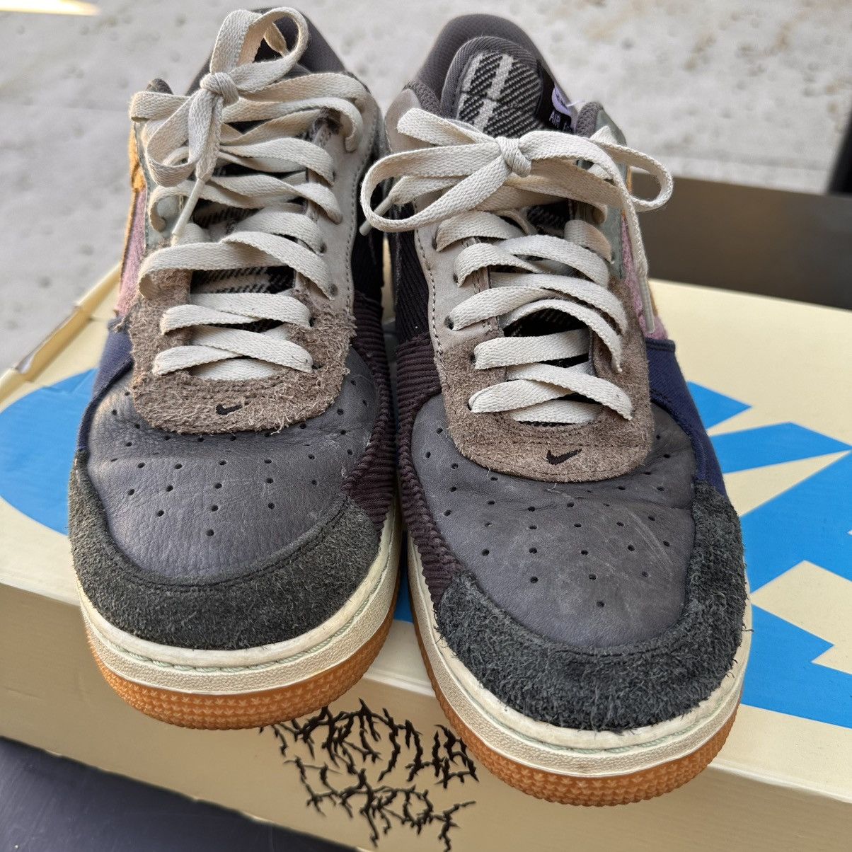 Nike × Travis Scott Travis Scott Air Force 1 Size US 10 / EU 43 - 6 Thumbnail