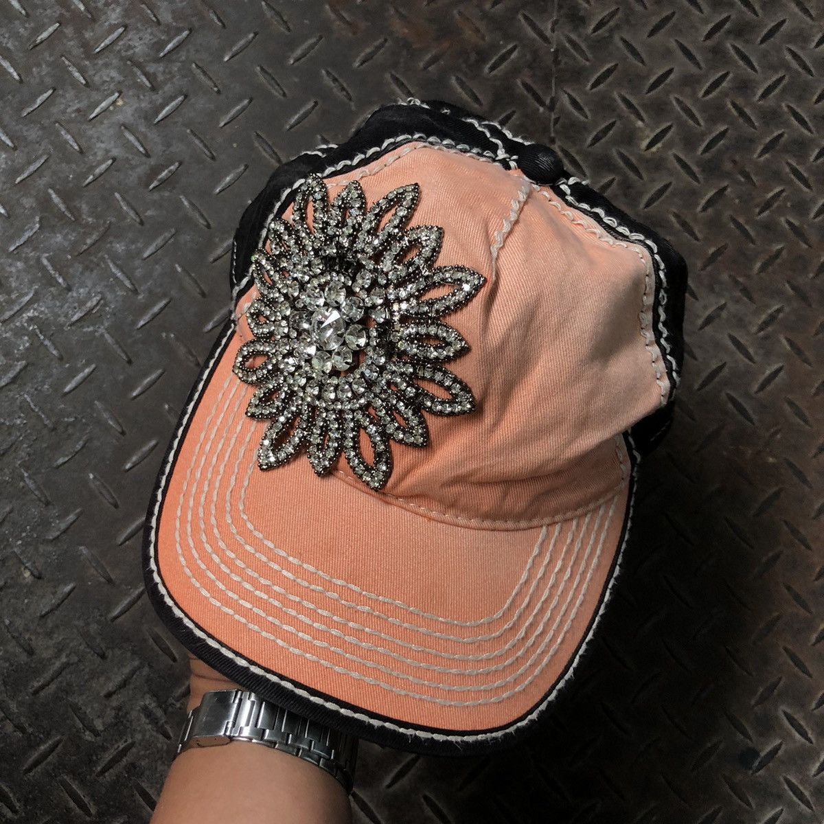 Japanese Brand Vintage Olive Pique Sunflowers Gothic Y2K Hat Size ONE SIZE - 1 Thumbnail