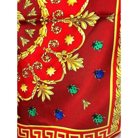 Versace Vintage 90s Gianni Versace Medusa Lady bug 17 x17 Scarf Pock Size ONE SIZE - 3 Thumbnail