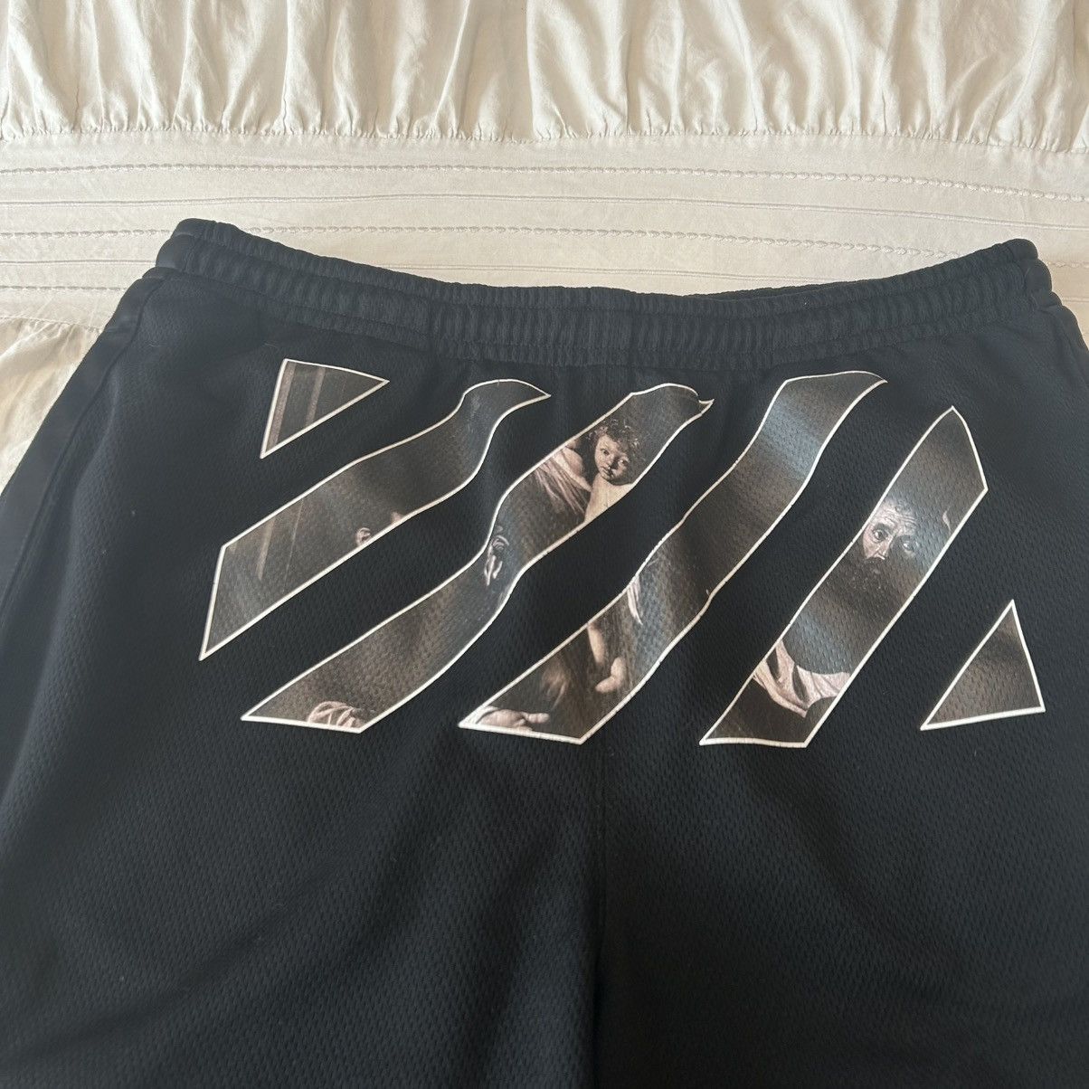 Off-White Off-White Mesh Shorts XL Caravaggio Size US 36 / EU 52 - 2 Thumbnail