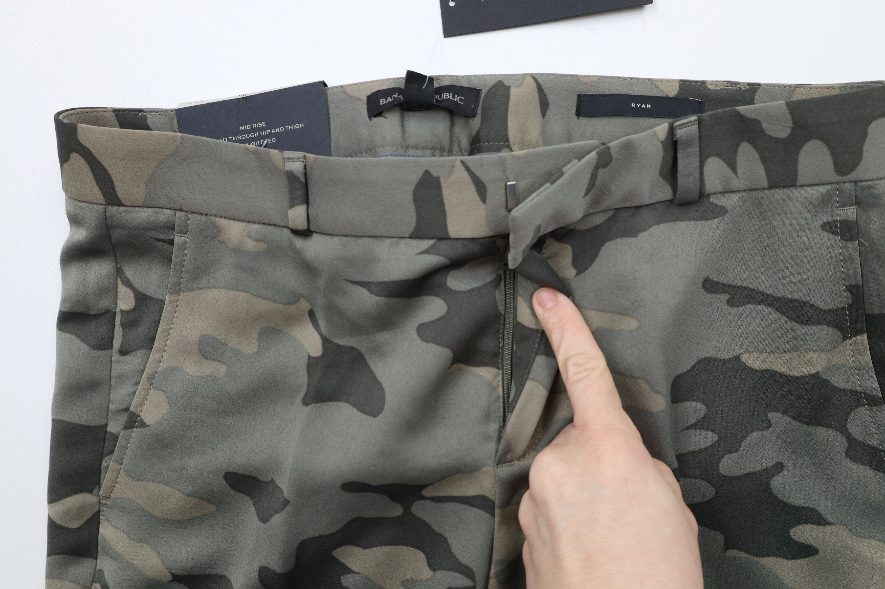 Banana Republic × Vintage New Banana Republic Mid Rise Straight Leg Camouflage Pants Size 28" / US 6 / IT 42 - 5 Thumbnail