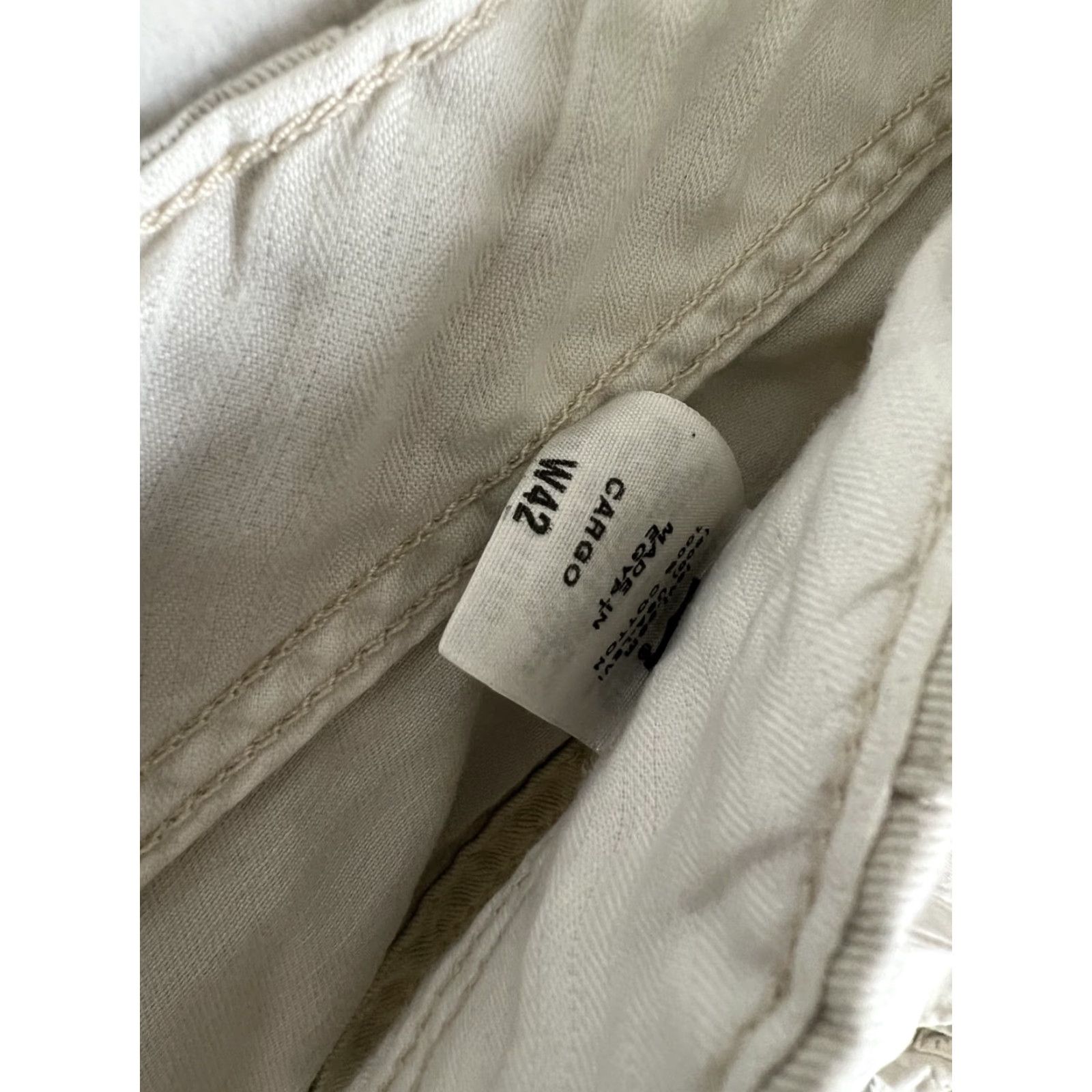 Levi's Levi’s Cargo Shorts Beige 90s Grunge Skater Men 44 Casual Travel Size 44 Inseam 10 in Denim Pattern Solid Reg. Size US 44 / EU 60 - 6 Thumbnail