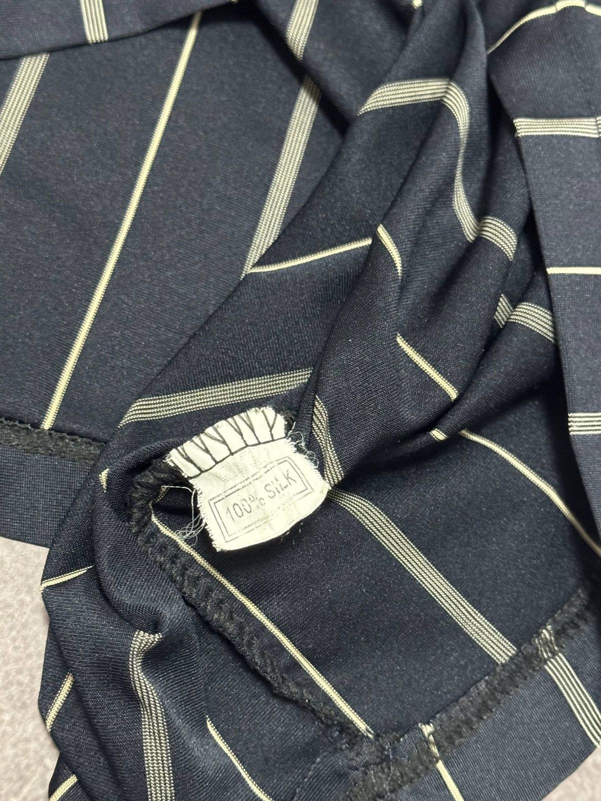 Yves Saint Laurent Vintage Yves Saint Laurent YSL Silk Polo Shirt Size US XL / EU 56 / 4 - 3 Thumbnail