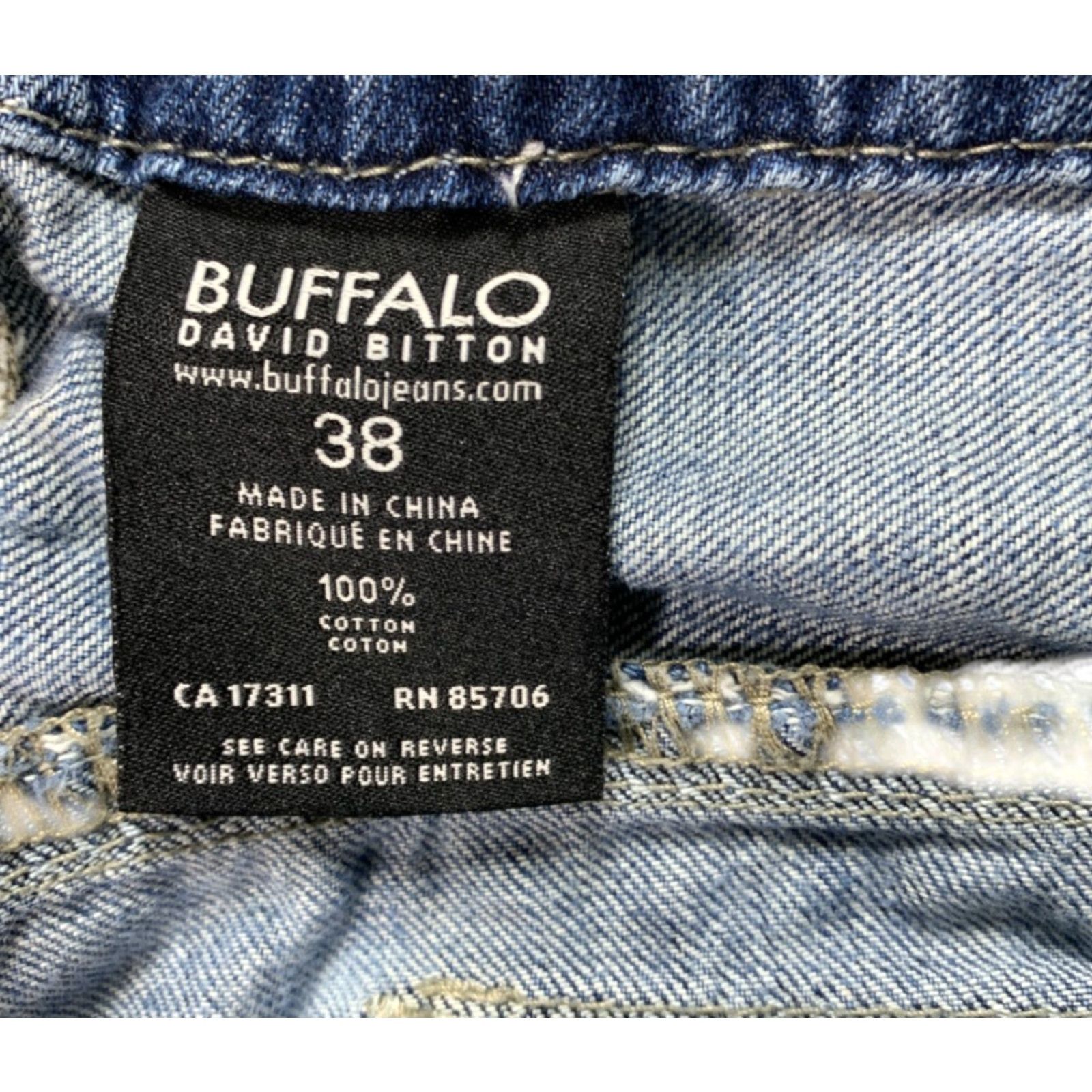 VINTAGE Buffalo David Bitton Jeans Mens 38x32 Blue Relaxed Bootcut