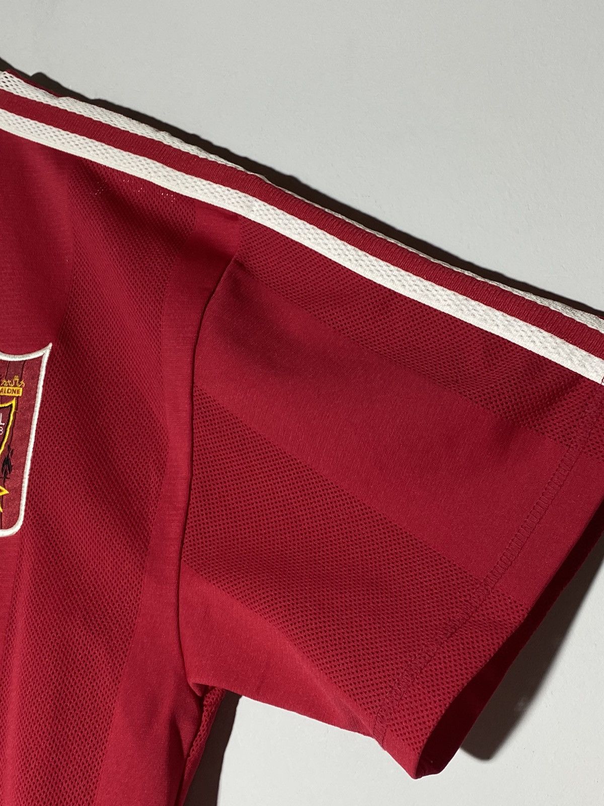 Vintage Vintage Adidas FC Liverpool 1995/96 Home Football Shirt Size US XL / EU 56 / 4 - 15 Thumbnail