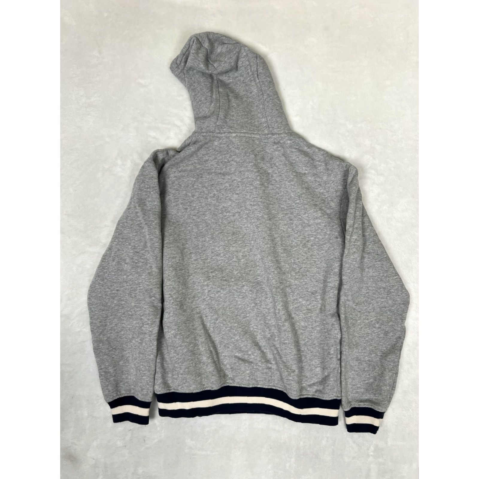 Disney Disney Hoodie Mickey Mouse Mens XS Gray Disneyland Embroidered Fleece Pullover Size US XS / EU 42 / 0 - 7 Thumbnail