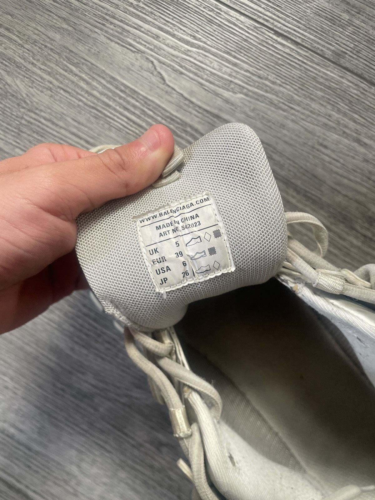 Balenciaga Balenciaga white tracks Size US 6 / EU 39 - 6 Thumbnail