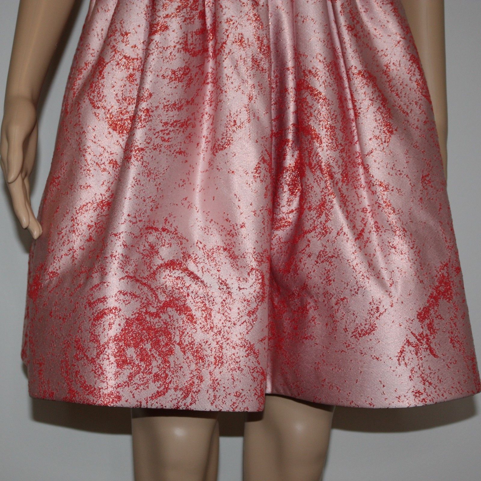 Alice + Olivia Kirie Silk & Metallic Jacquard Dress in Red Color and size 6 Size M / US 6-8 / IT 42-44 - 9 Thumbnail