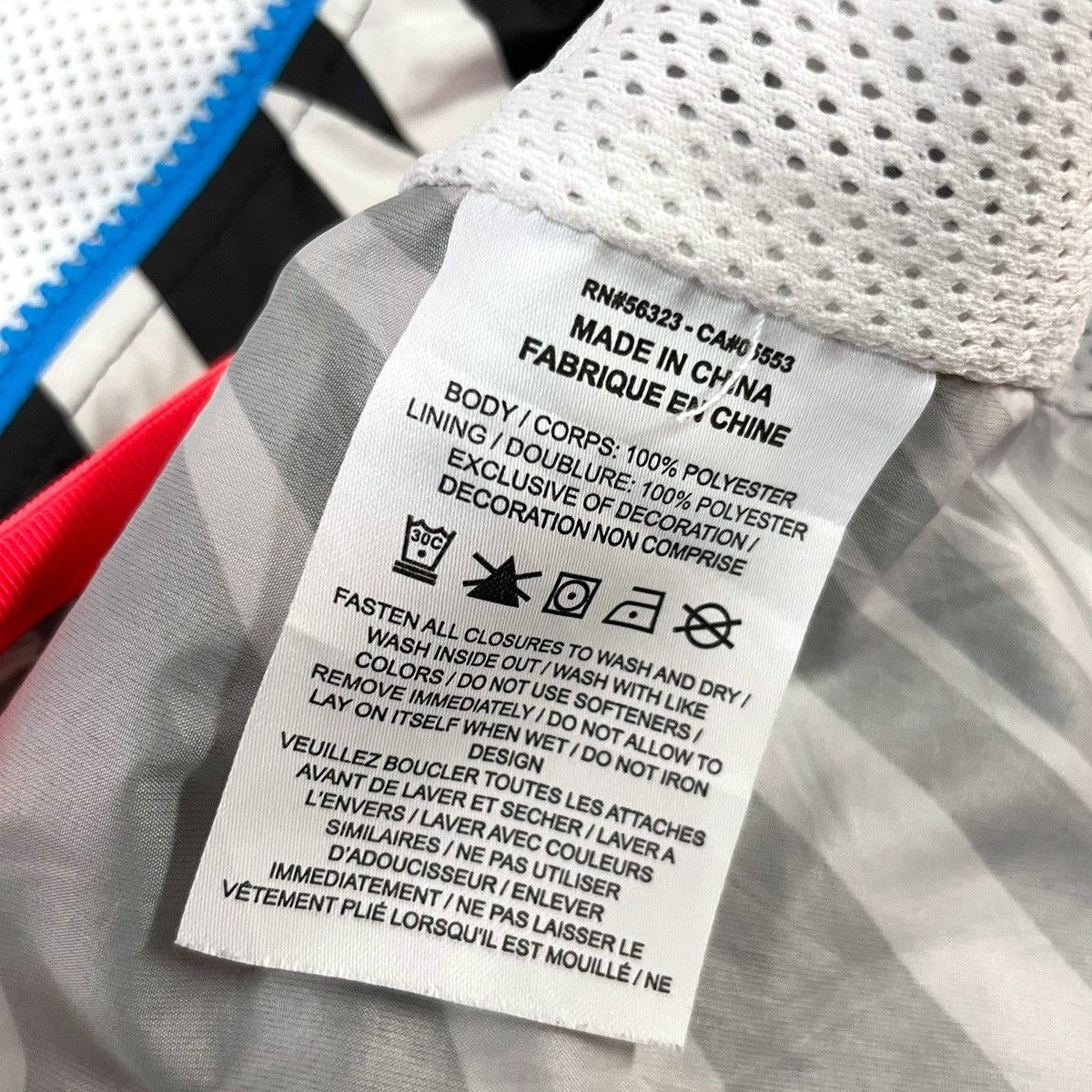 Nike NIKE SPORTWEAR WMN AIR MAX WINDRUNNER JACKET Size US M / EU 48-50 / 2 - 12 Thumbnail