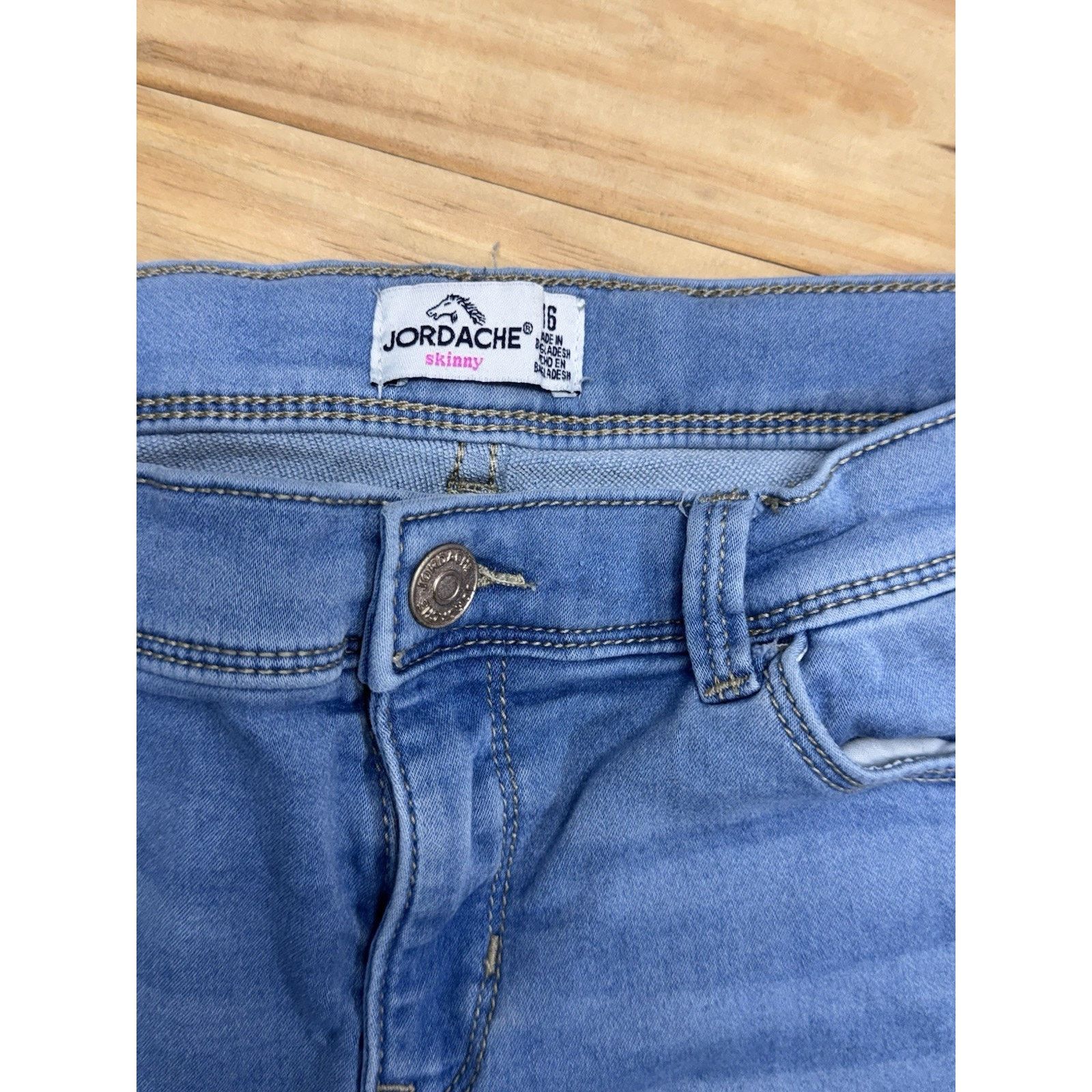 Jordache JORDACHE GIRLS SKINNY JEANS LIGHT BLUE SIZE 10 Size 32" / US 10 / IT 46 - 2 Thumbnail