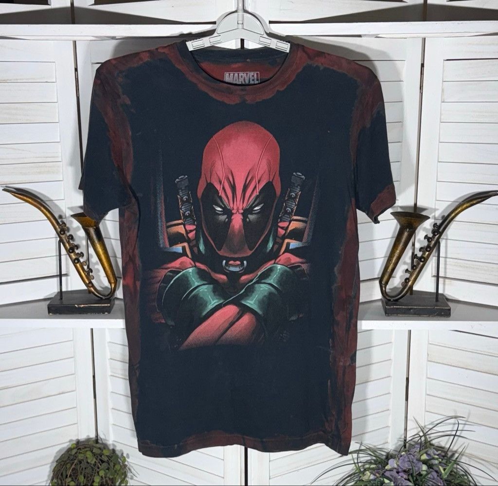Marvel Comics Marvel Deadpool T-shirt bleached retro style black men's M Size US M / EU 48-50 / 2 - 1 Thumbnail
