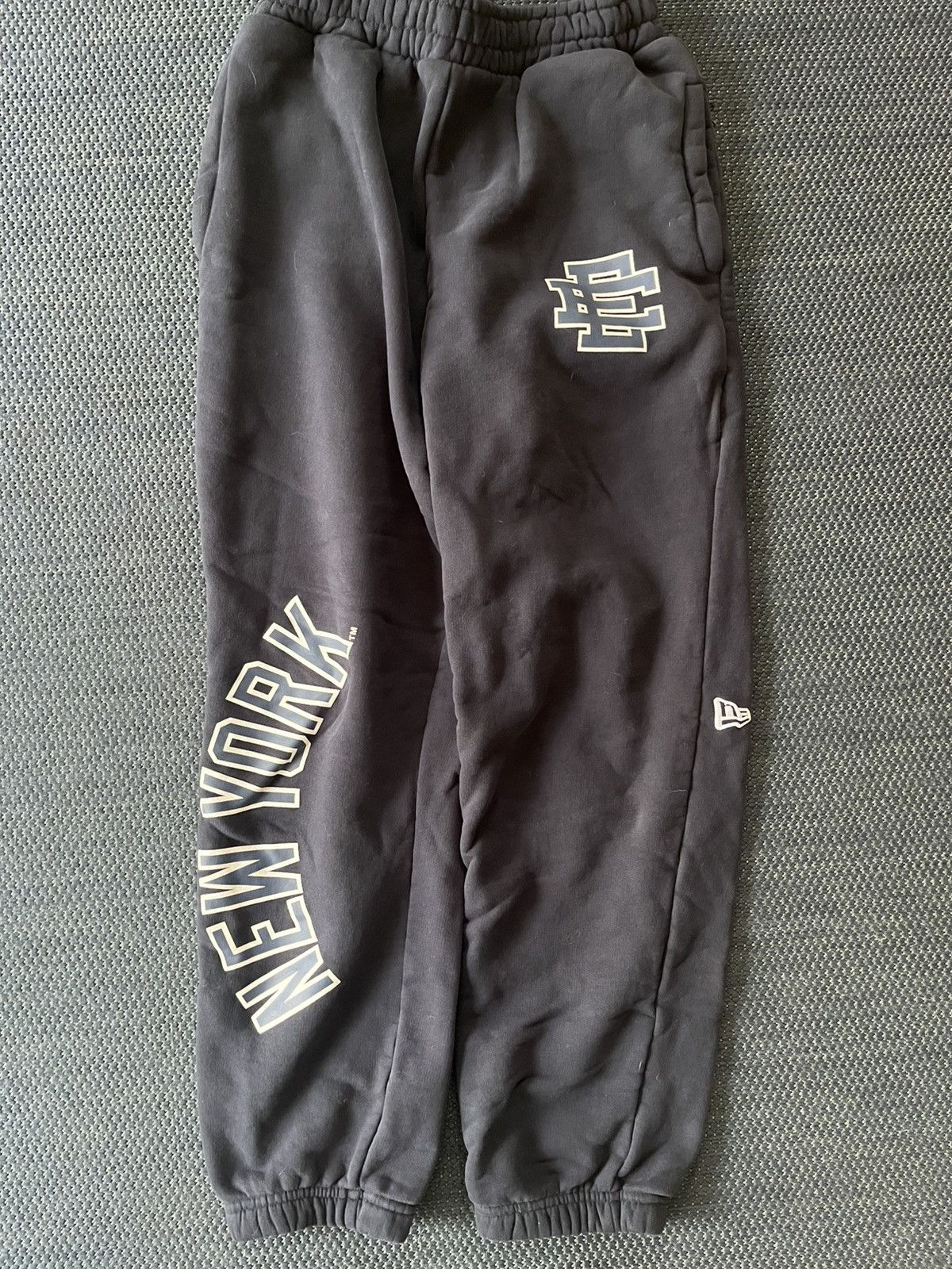 Eric Emanuel Eric Emanuel new york sweatpants Size US 30 / EU 46 - 1 Thumbnail