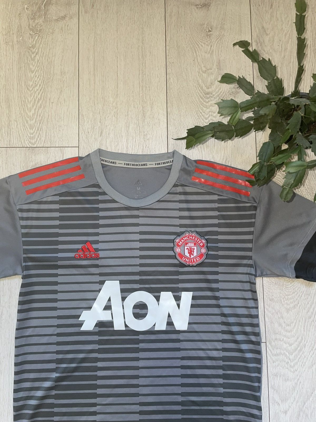 Adidas × Vintage T-Shirt Adidas x Manchester United Vintage Soccer Jersey Size US M / EU 48-50 / 2 - 2 Thumbnail
