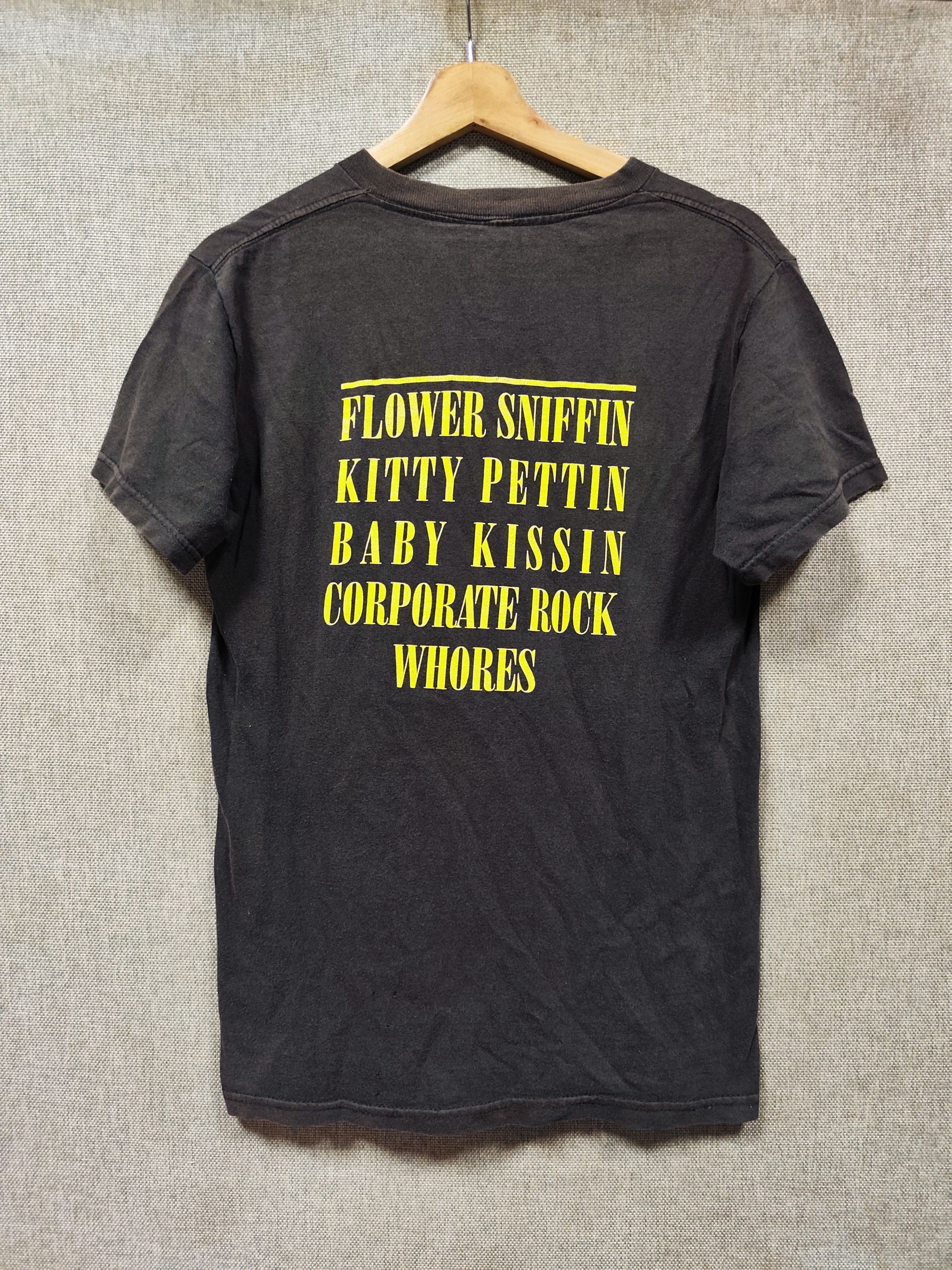 Nirvana Vintage 1992 t shirt band nirvana smiley face Size US S / EU 44-46 / 1 - 2 Thumbnail