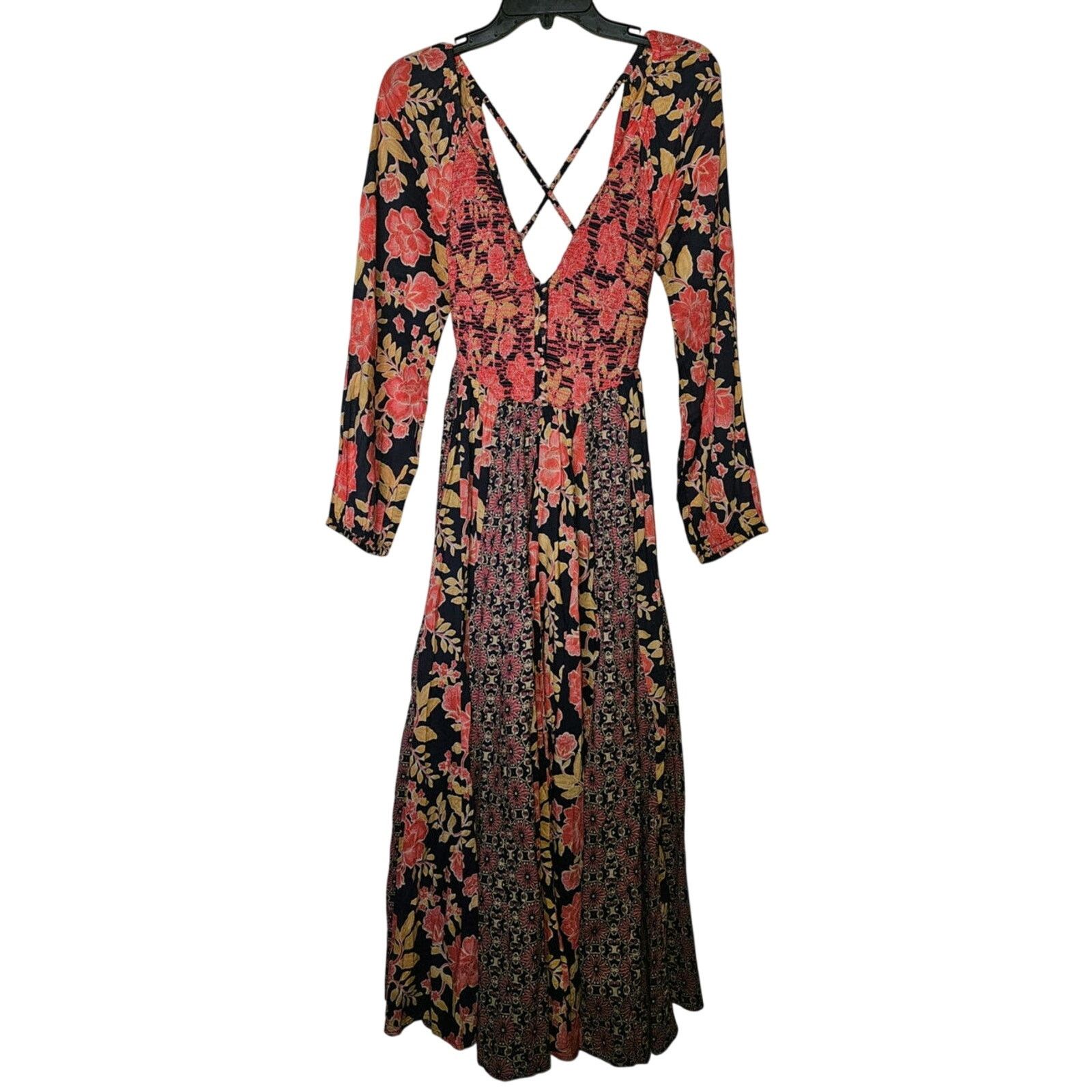 Free People New Free People A New Way Floral Maxi Dress $168 SMALL Smock Size S / US 4 / IT 40 - 4 Thumbnail