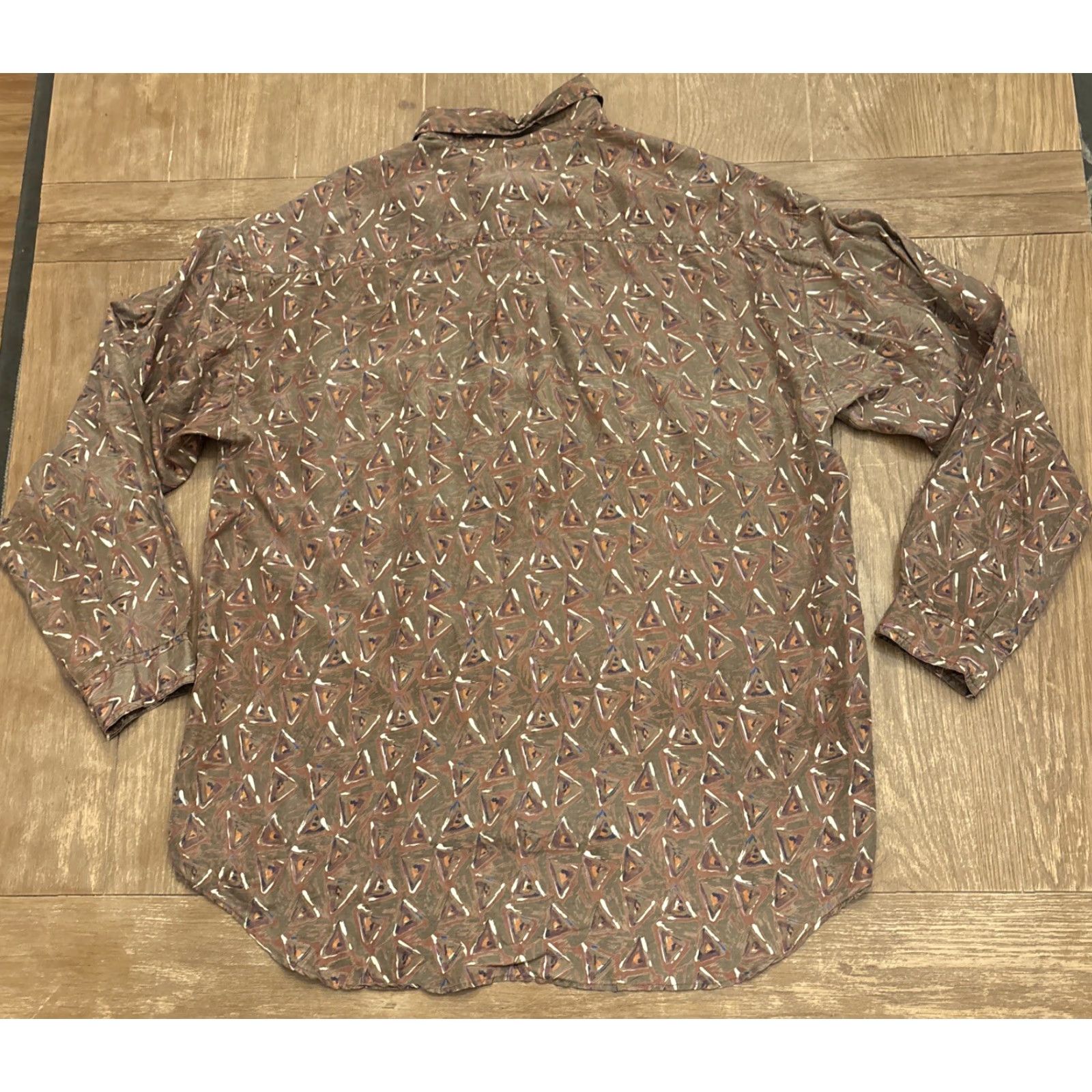 Vintage VINTAGE Number One Silk Shirt Button-Up Geometric Mens L Green 100% Silk Y2K Designer Modern Fit Size US L / EU 52-54 / 3 - 7 Thumbnail