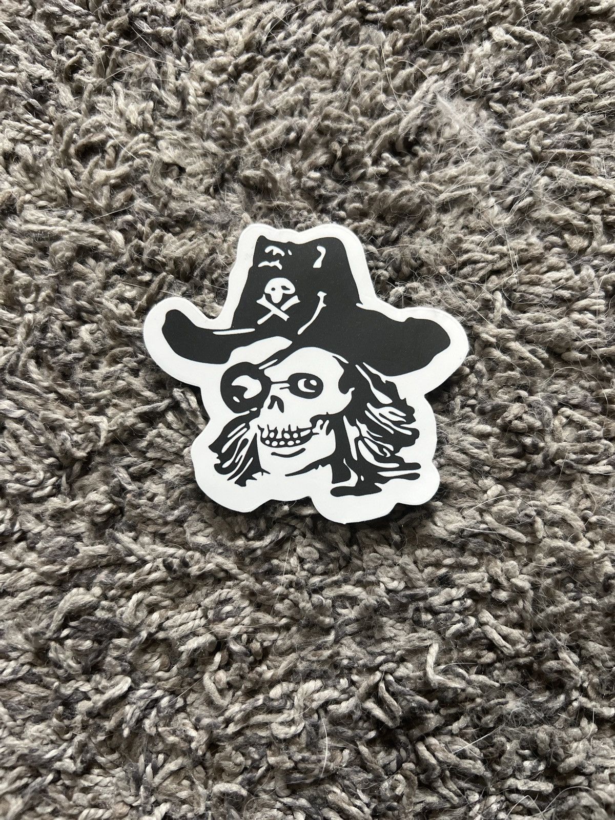 Hypebeast Pirate Skull Sticker Size ONE SIZE - 1 Thumbnail