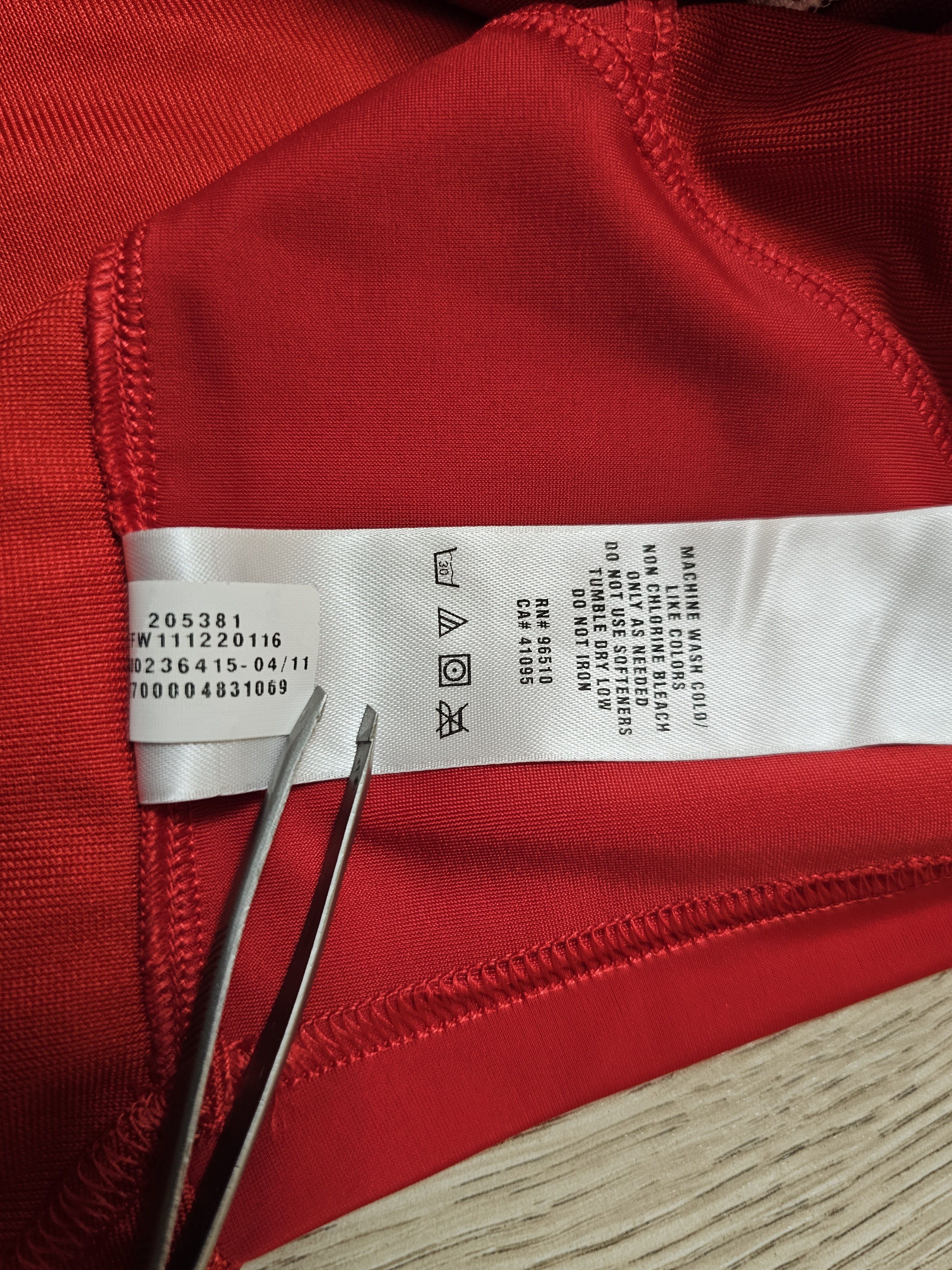 Under Armour WALES RUGBY JERSEY HOME 2019 SHIRT WRU RUGBY JERSEY RED RARE Size US L / EU 52-54 / 3 - 7 Thumbnail
