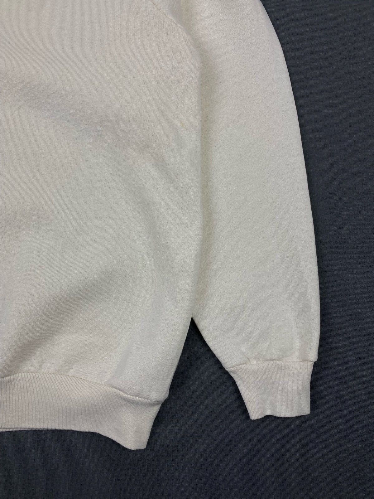 Vintage 1990’s Vintage Screen Stars Cream Basic Boxy Sweatshirt Size US M / EU 48-50 / 2 - 3 Thumbnail
