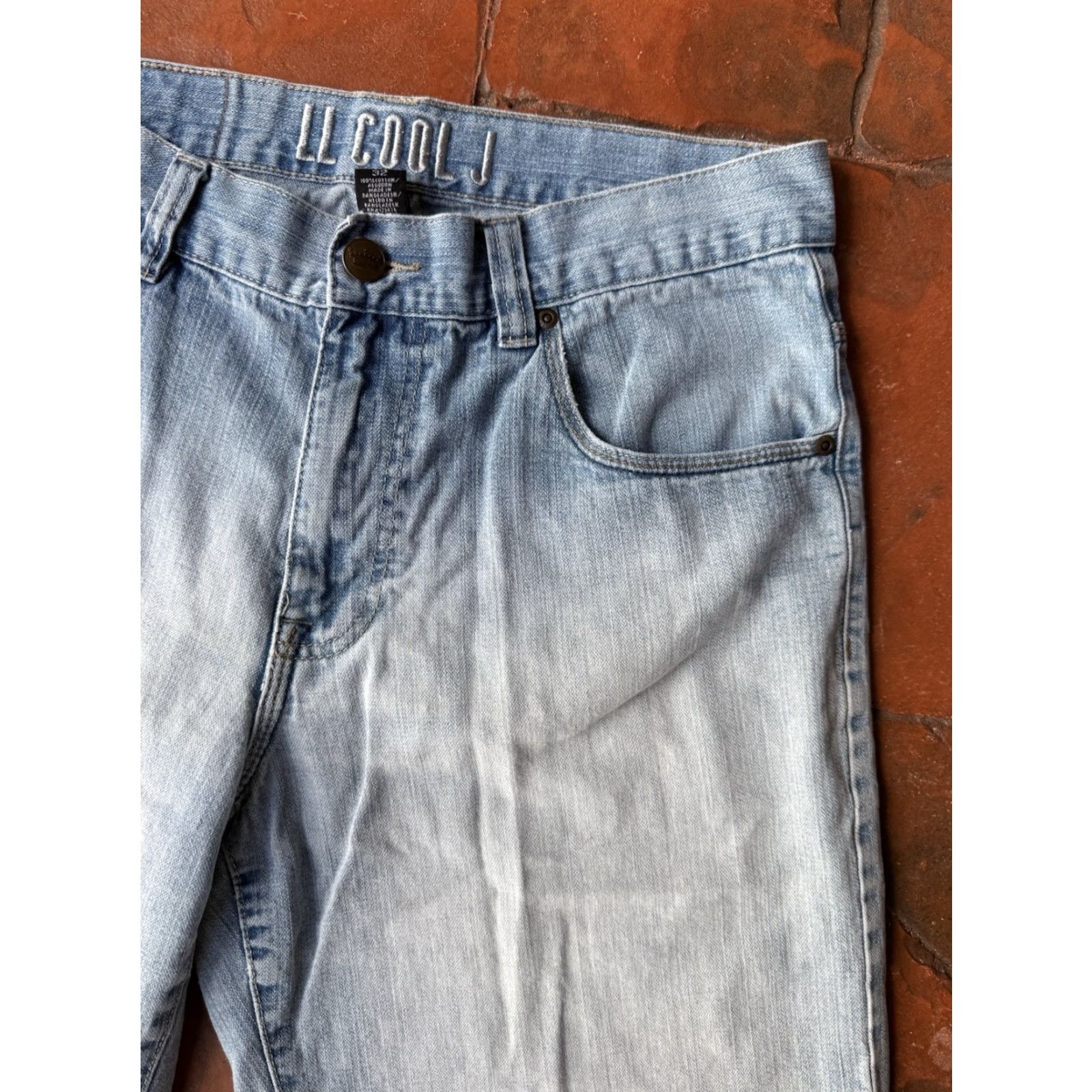 Denime VINTAGE LL Cool J Baggy Denim Shorts Men’s 32 Blue Jorts Hip-Hop 90s Grunge Retro Bermuda Denim Shorts Men’s 32 Blue Size US 32 / EU 48 - 5 Thumbnail