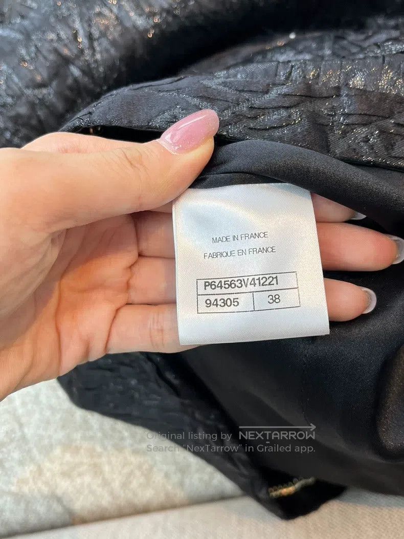 Chanel Chanel 20A black embossed four-pocket jacket Size XS / US 0-2 / IT 36-38 - 3 Thumbnail