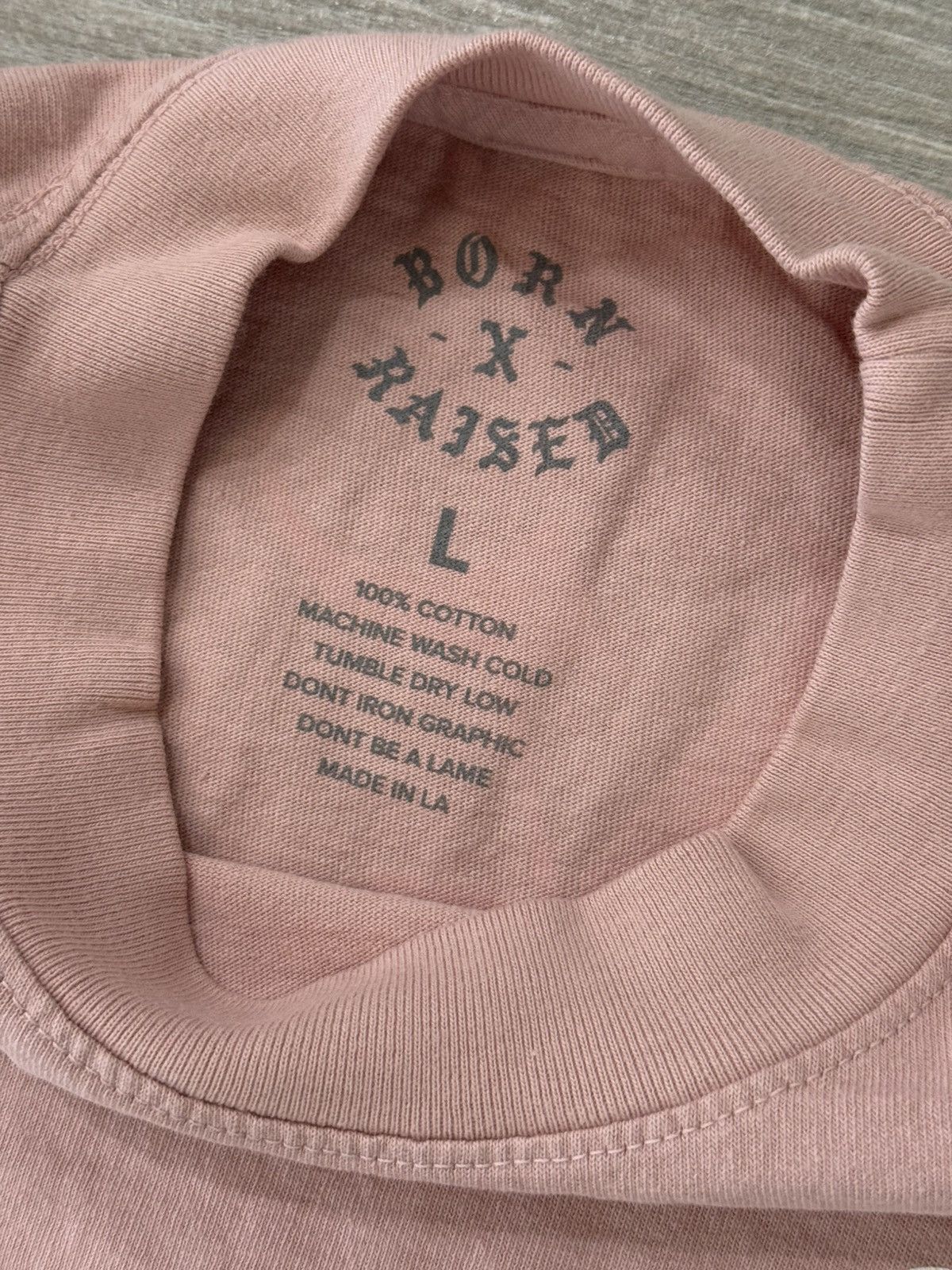 Born X Raised BORN X RAISED BlackLetter Jumbo Arch Tee Dusty Rose Sz Large Size US L / EU 52-54 / 3 - 3 Thumbnail