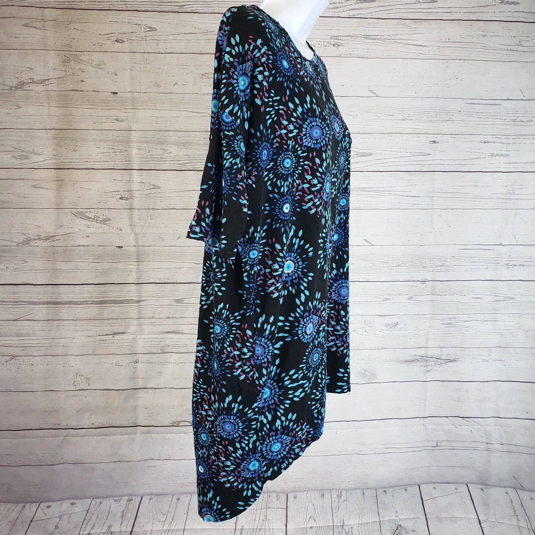 Vintage VINTAGE LuLaRoe Irma Shirt Womens 2XS Black Blue Short Sleeve Pullover T-Shirt Mens Womens Size 24" / US 00 / IT 34 - 3 Thumbnail