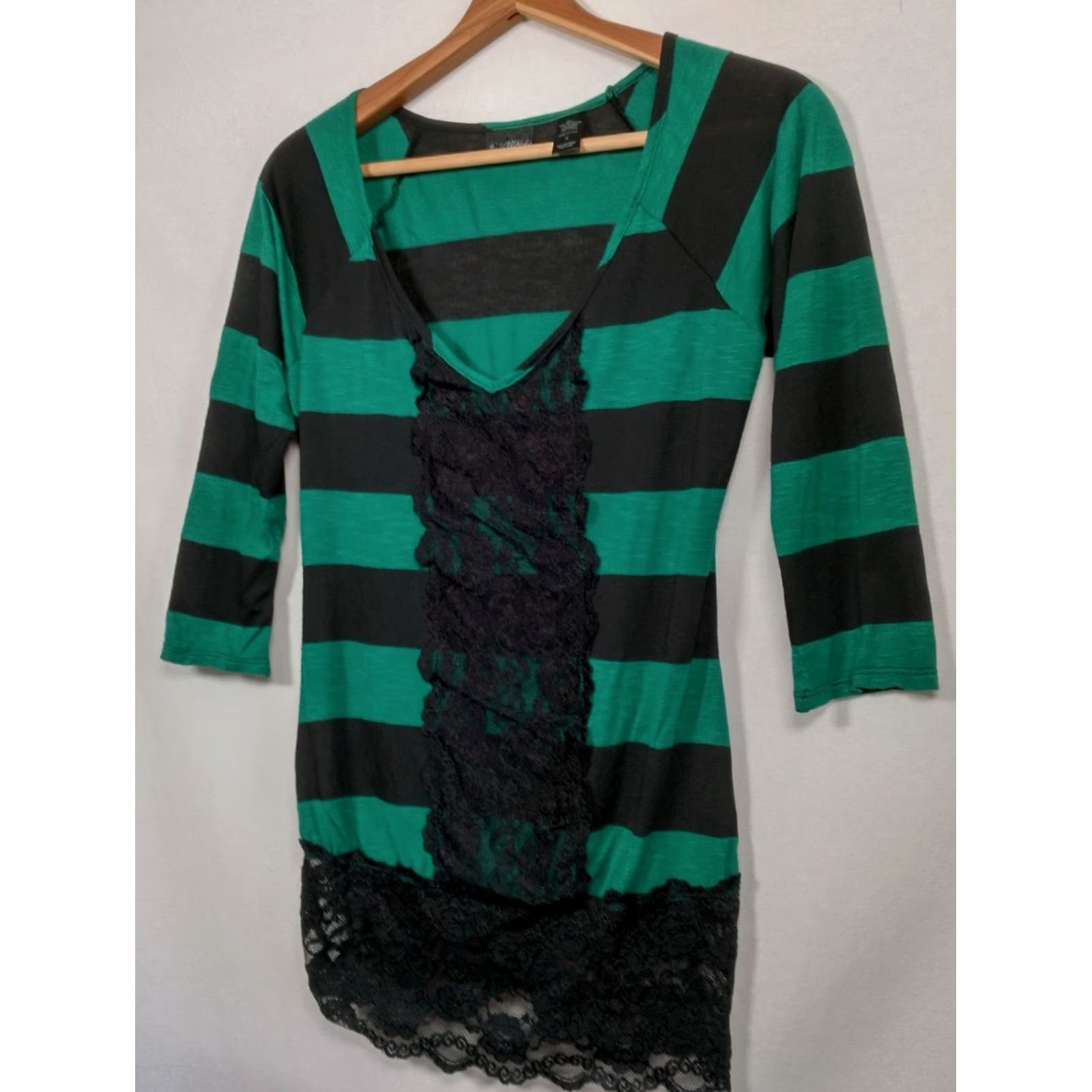 Vintage VINTAGE Daytrip Tunic Shirt Adults M Green Stripe V Neck Slim Lace Trim 3/4 Sleeve Burnout Y2K Women Mens Girls Size M / US 6-8 / IT 42-44 - 2 Thumbnail