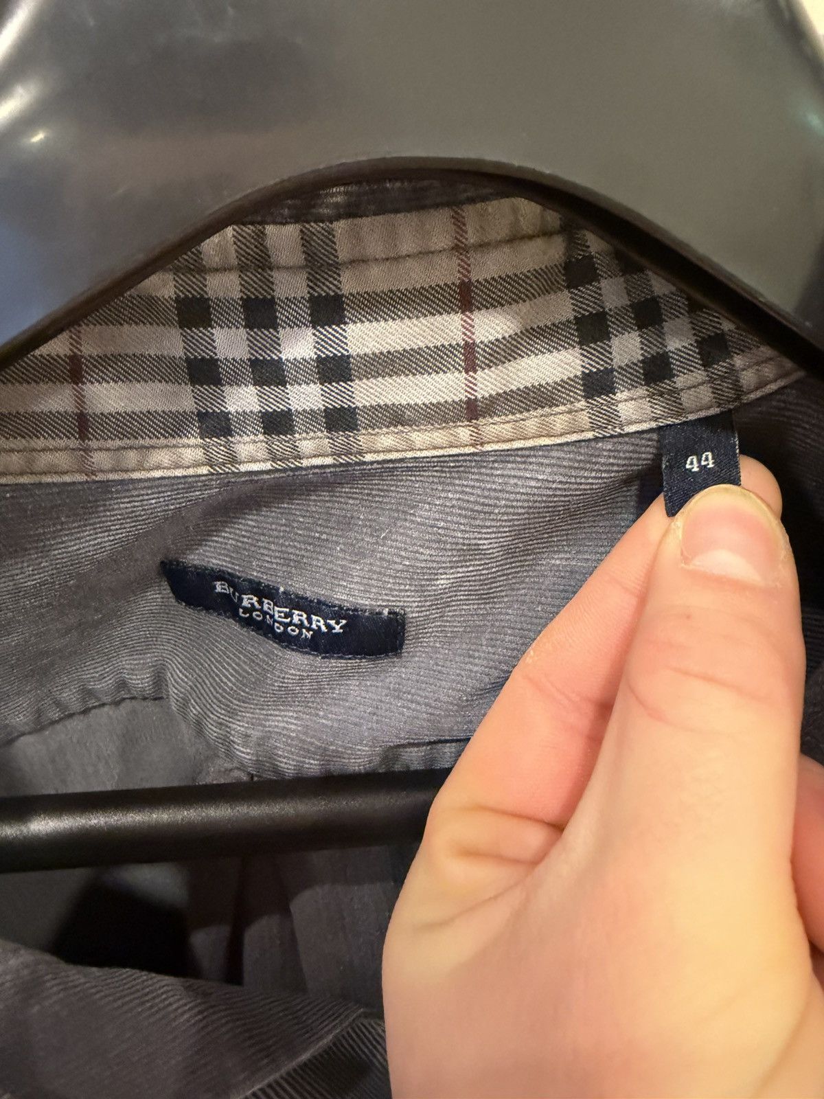 Burberry Burberry London Dark Grey Shirt Nova Check Collar Size L Size US L / EU 52-54 / 3 - 4 Thumbnail