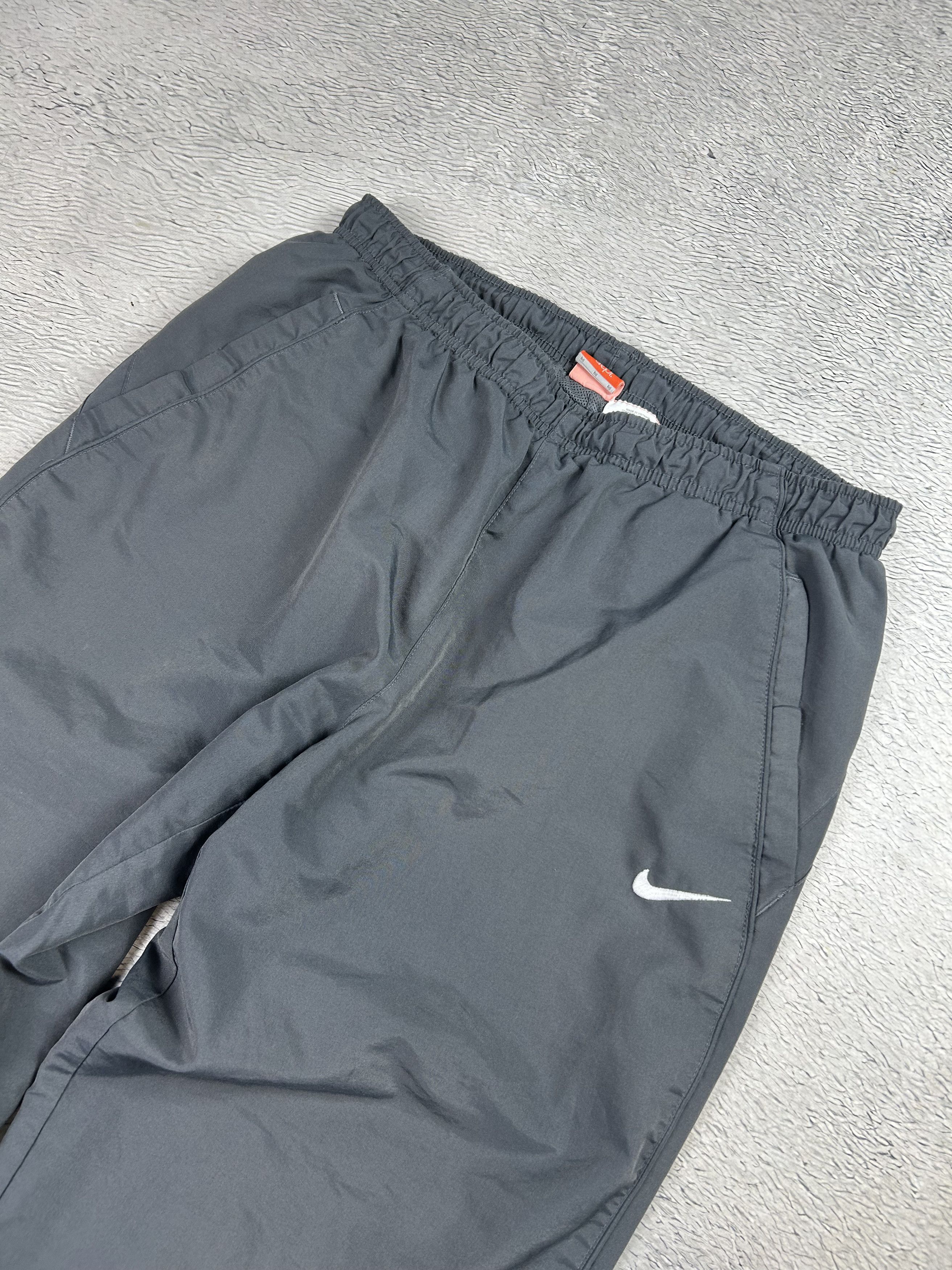 Nike × Vintage Nike Vintage Track Pants Parashute Grey Windbreake Baggy Size US 32 / EU 48 - 2 Thumbnail
