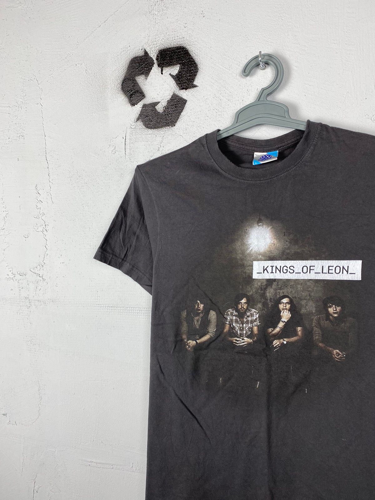 Pre-owned Band Tees X Rock Tees Vintage 2008 Kings Of Leon Only By The Night Black Tour Tee In Grey