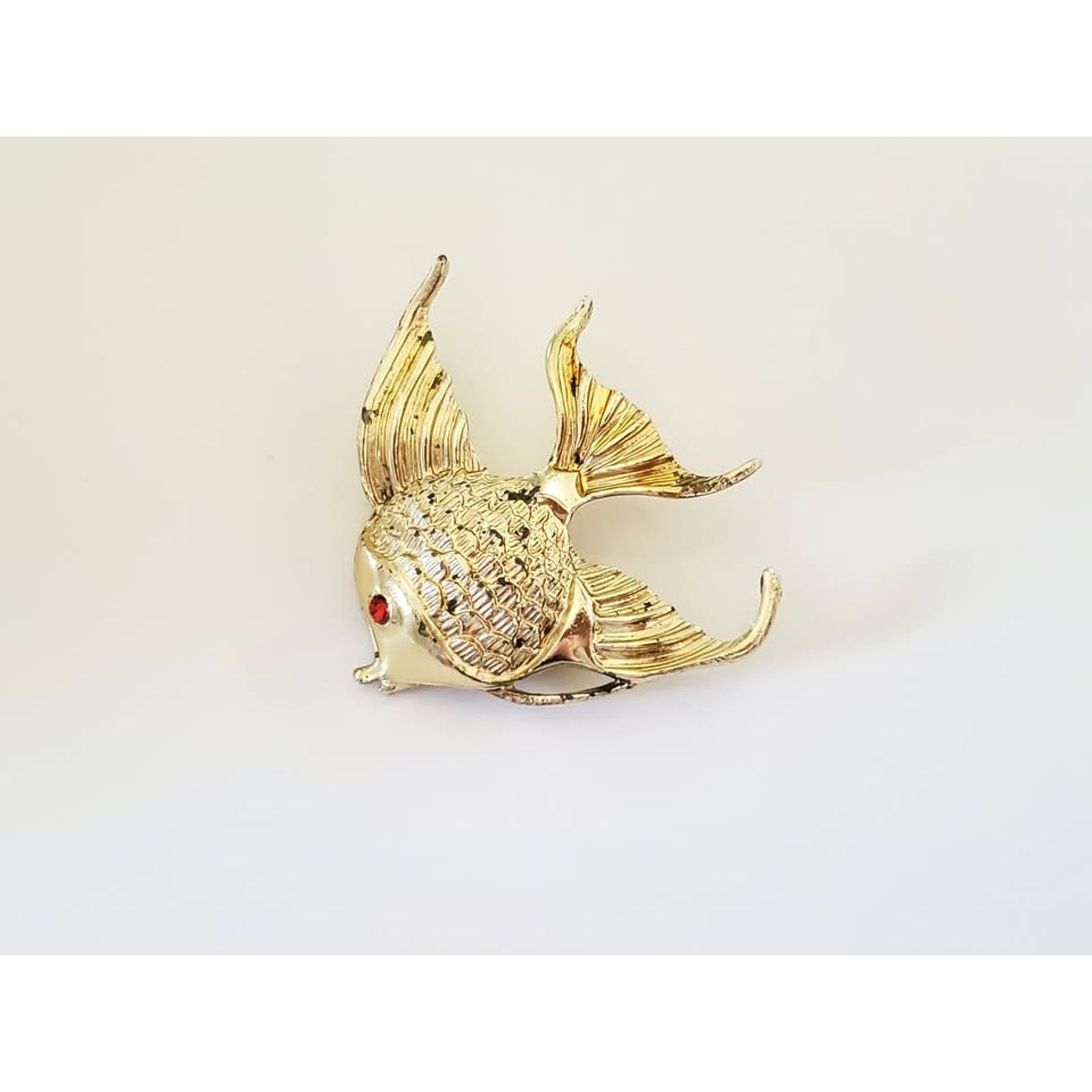 Other Vintage Angel Fish with Red Stone Eye Brooch Size ONE SIZE - 1 Thumbnail